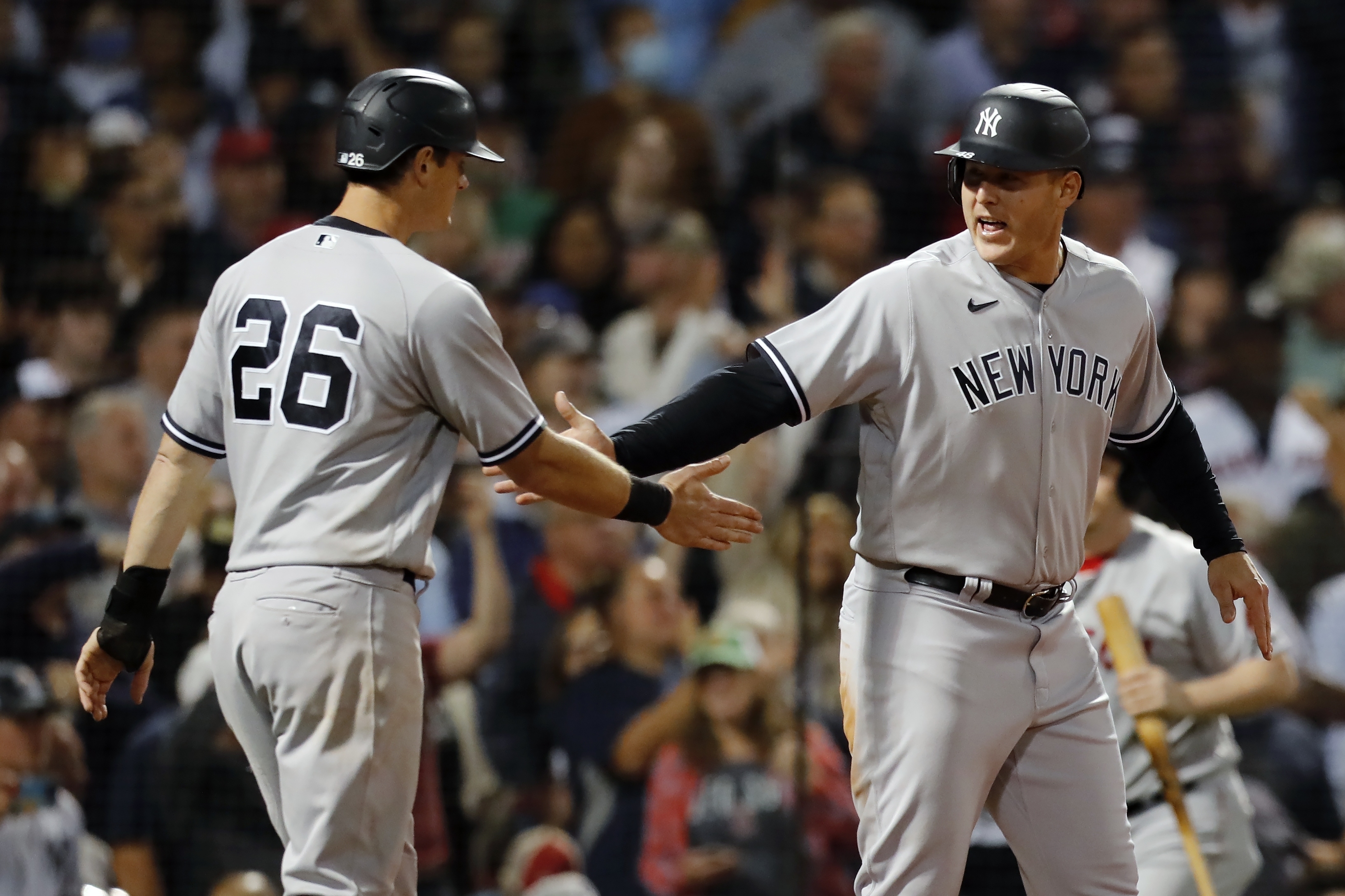 Aaron Judge Homers, Makes Dazzling Catch in Yankees' 6-3 Win Over