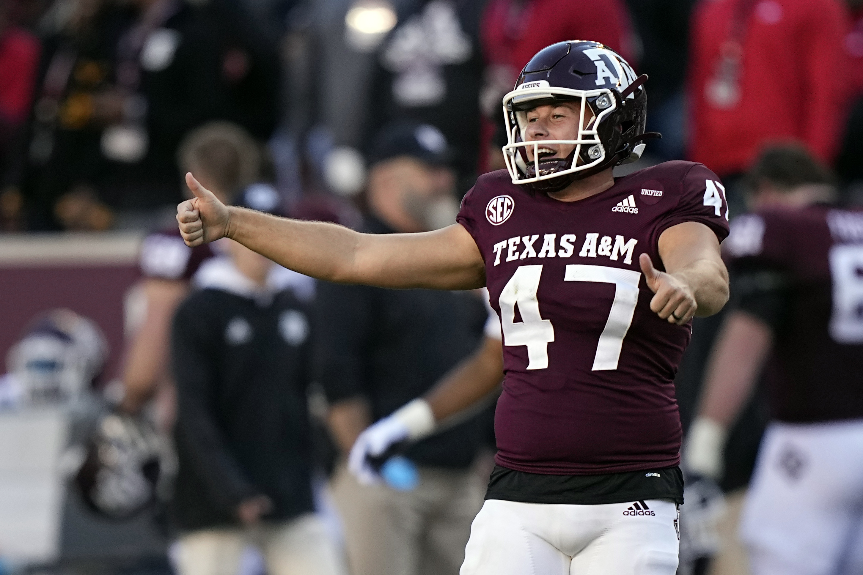 Micheal Clemons Defensive End - EDGE Texas A&M