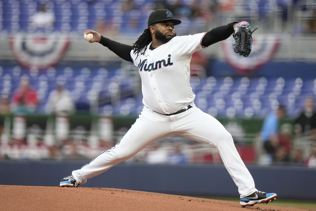Johnny Cueto contract: Marlins sign a pitcher, which means trade