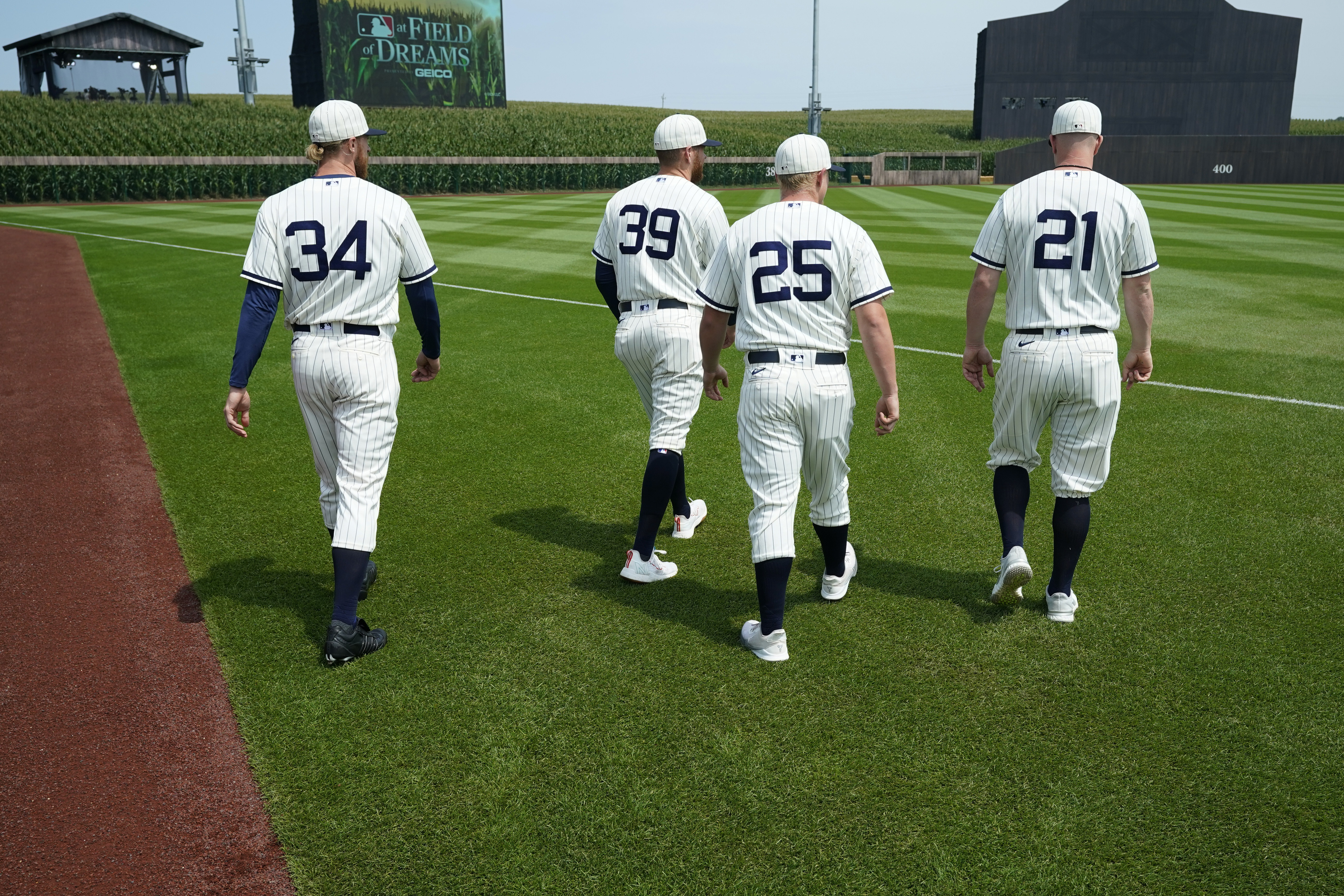 Chisox, Yanks go deep into corn; Field of Dreams hosts more – KGET 17