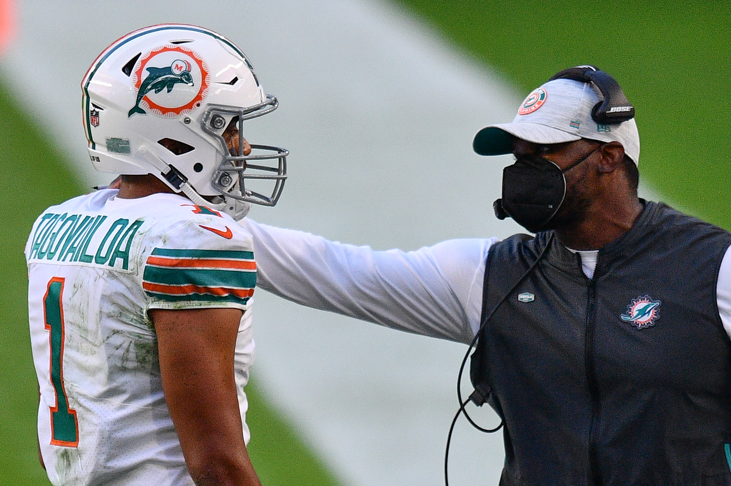 Brian Flores enjoys opportunity to coach draft prospects at Senior Bowl