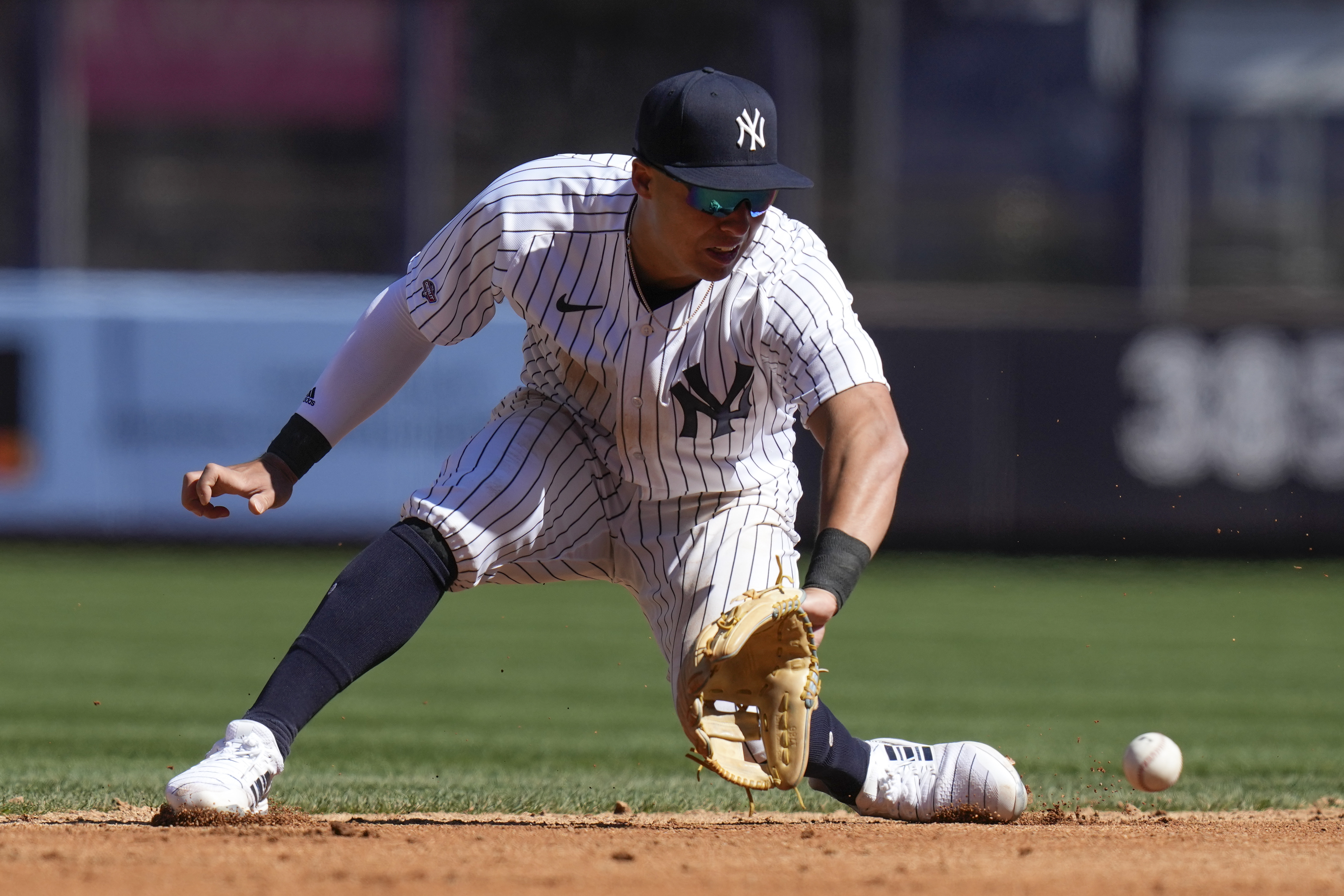 Yankees beat San Francisco 5-0 as Aaron Judge hits 422-foot homer 