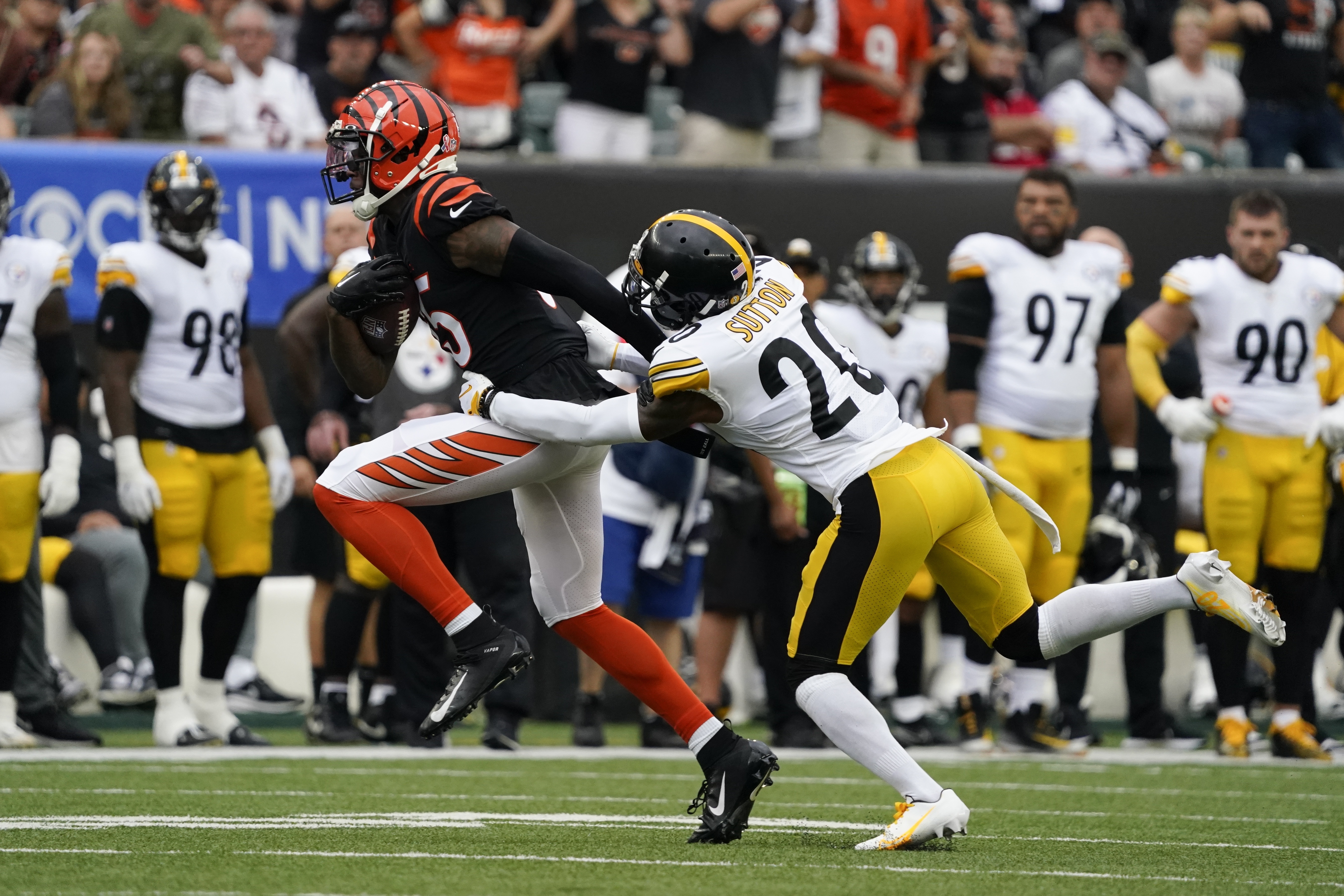 Steelers get late FG in OT after T.J. Watt injured vs Bengals - Newsday