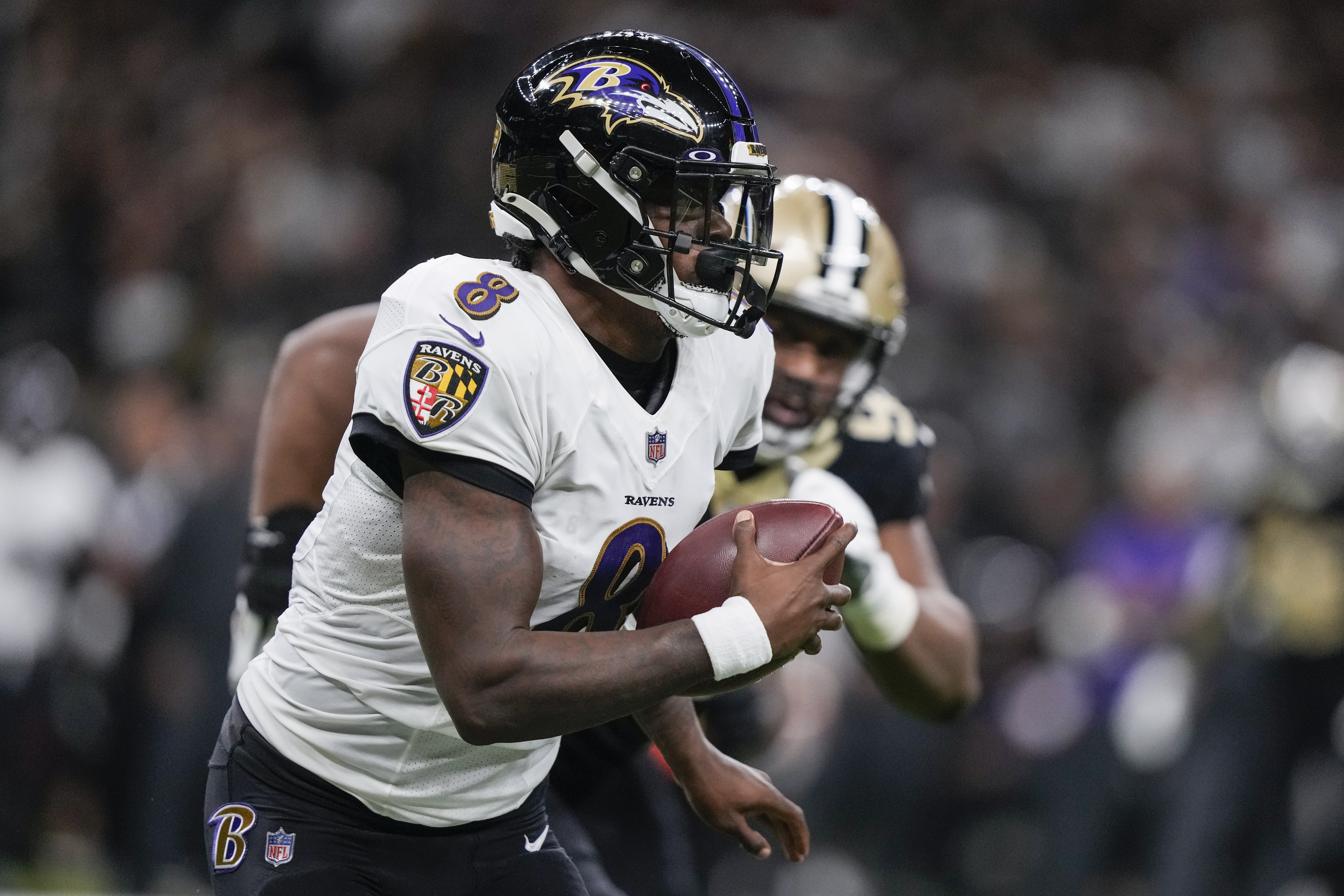 Ravens, Lamar Jackson can breathe sigh of relief on Gus Edwards injury