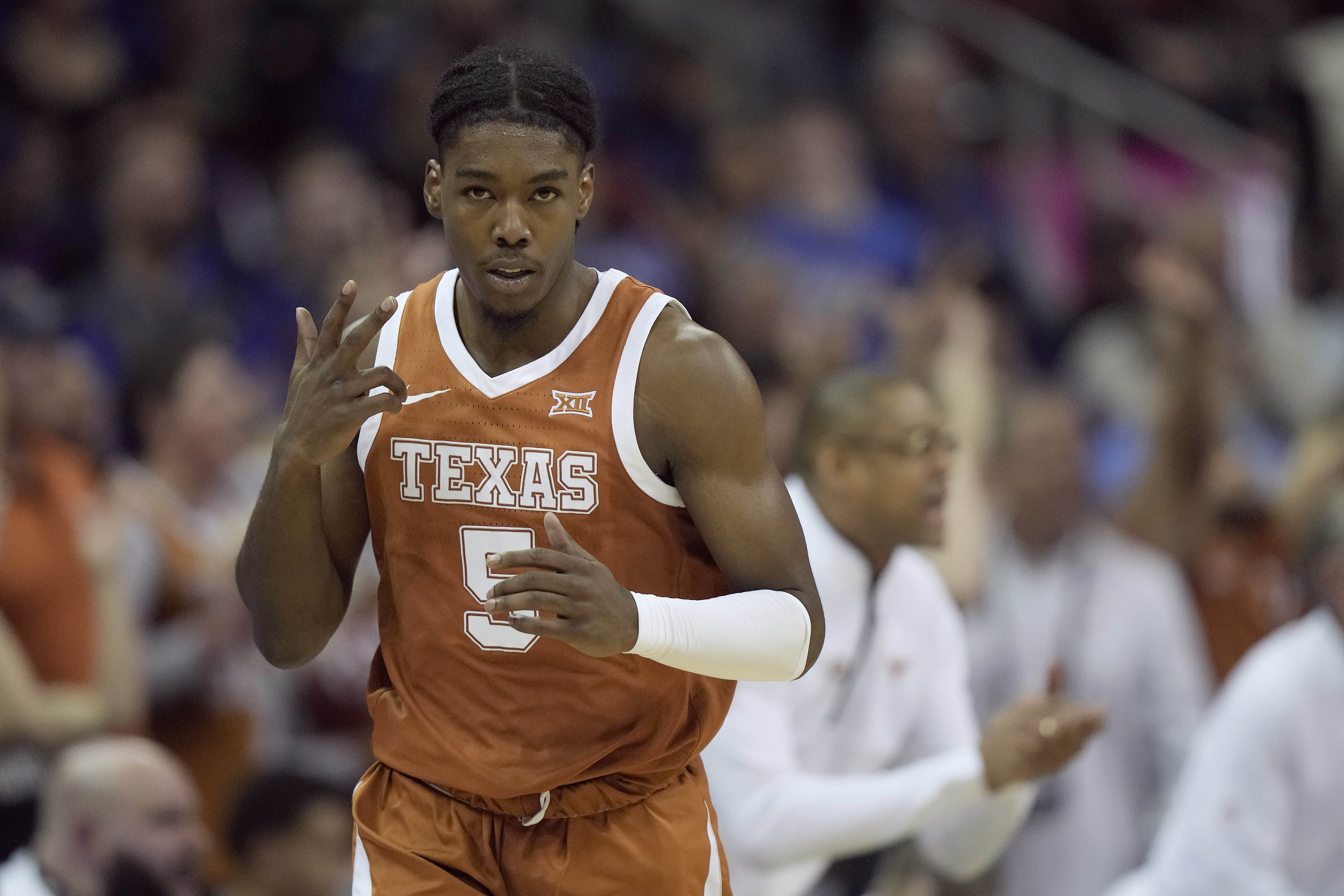 NCAAW: Texas Longhorns face off against Princeton Tigers on