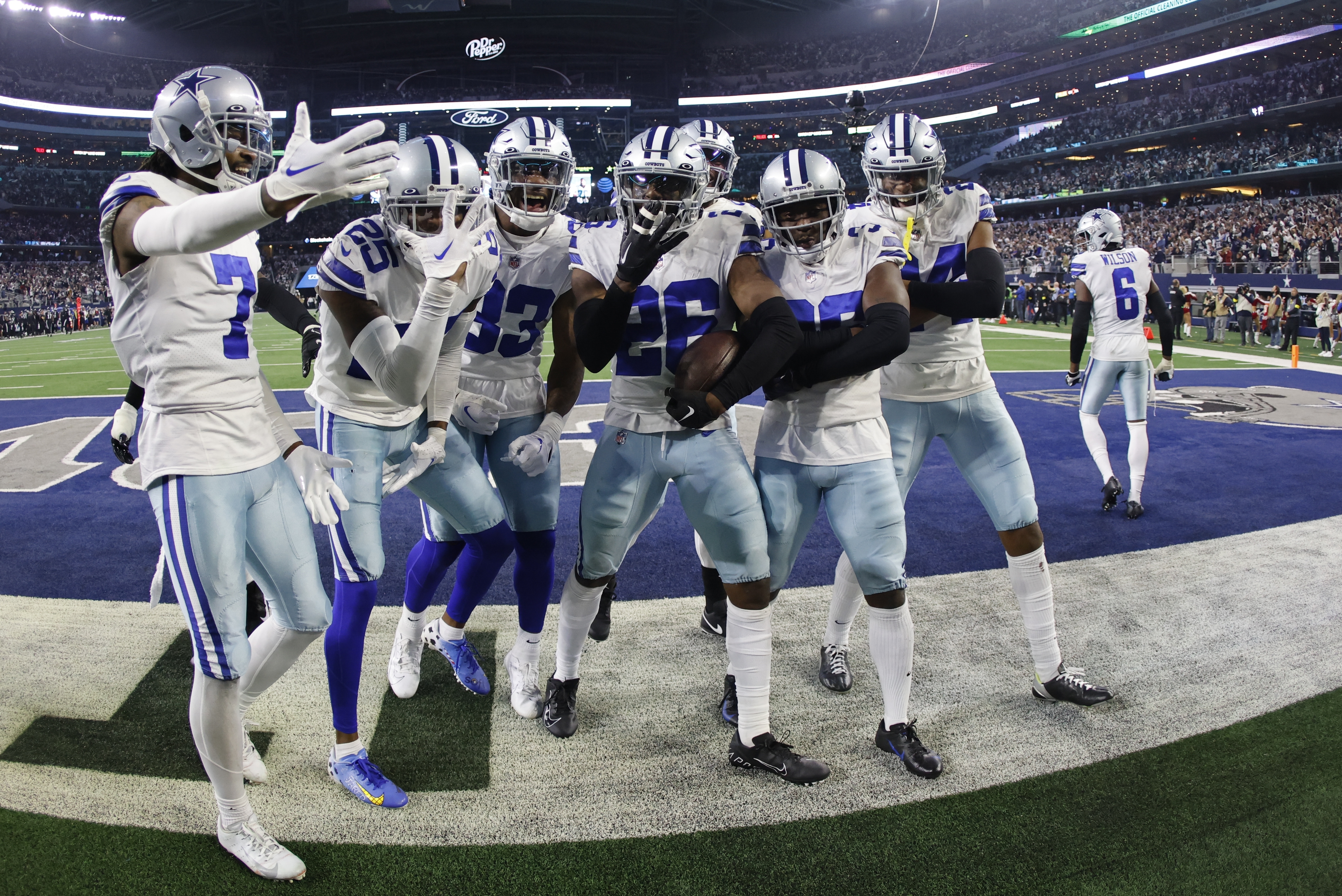 Cowboys focus on reboot with defense in playoff trip to Bucs