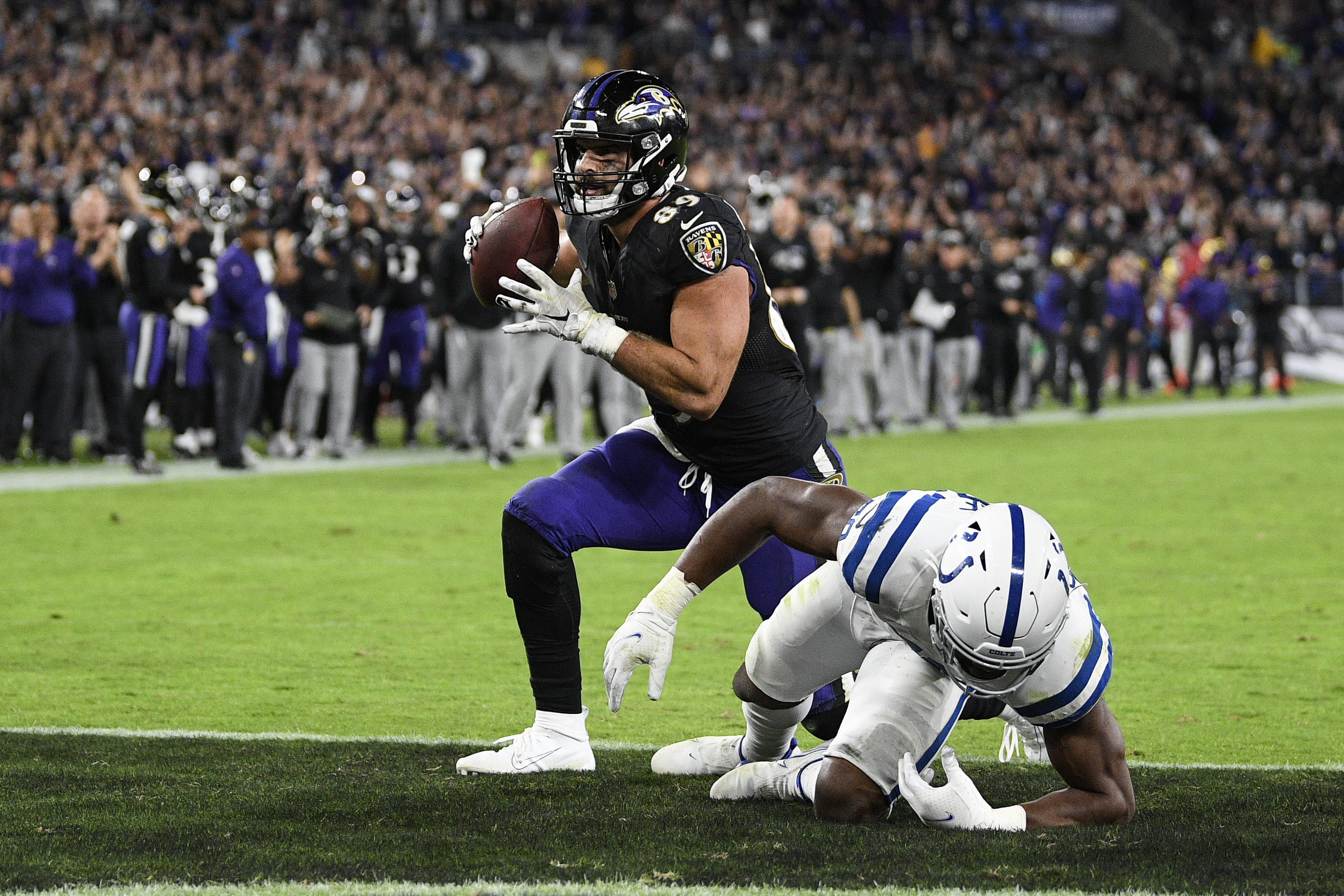 NFL: Lamar Jackson leads Ravens back to overtime win over Colts - Los  Angeles Times