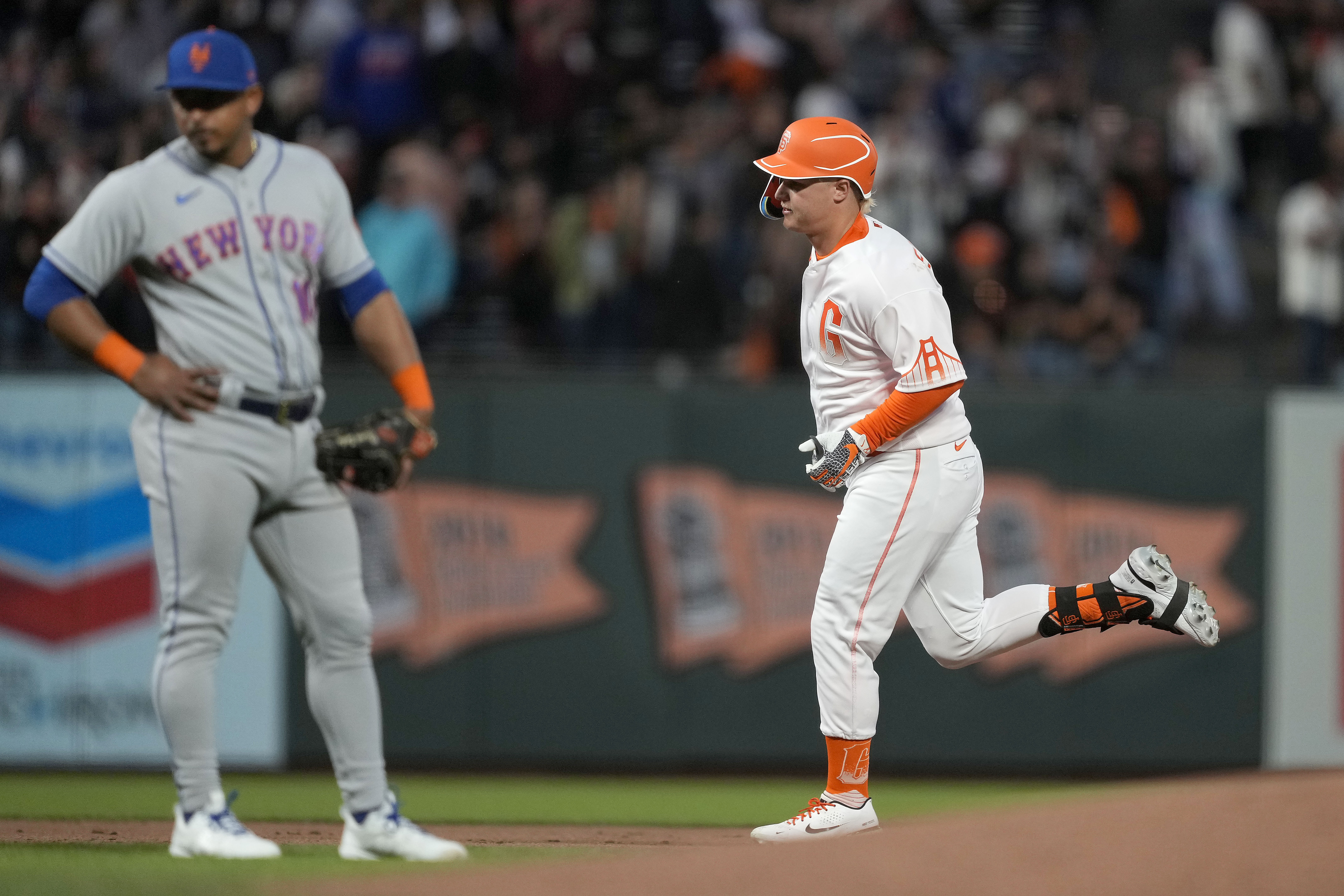 Giants' Joc Pederson crushes solo homer to tie game in eighth vs. Padres –  NBC Sports Bay Area & California