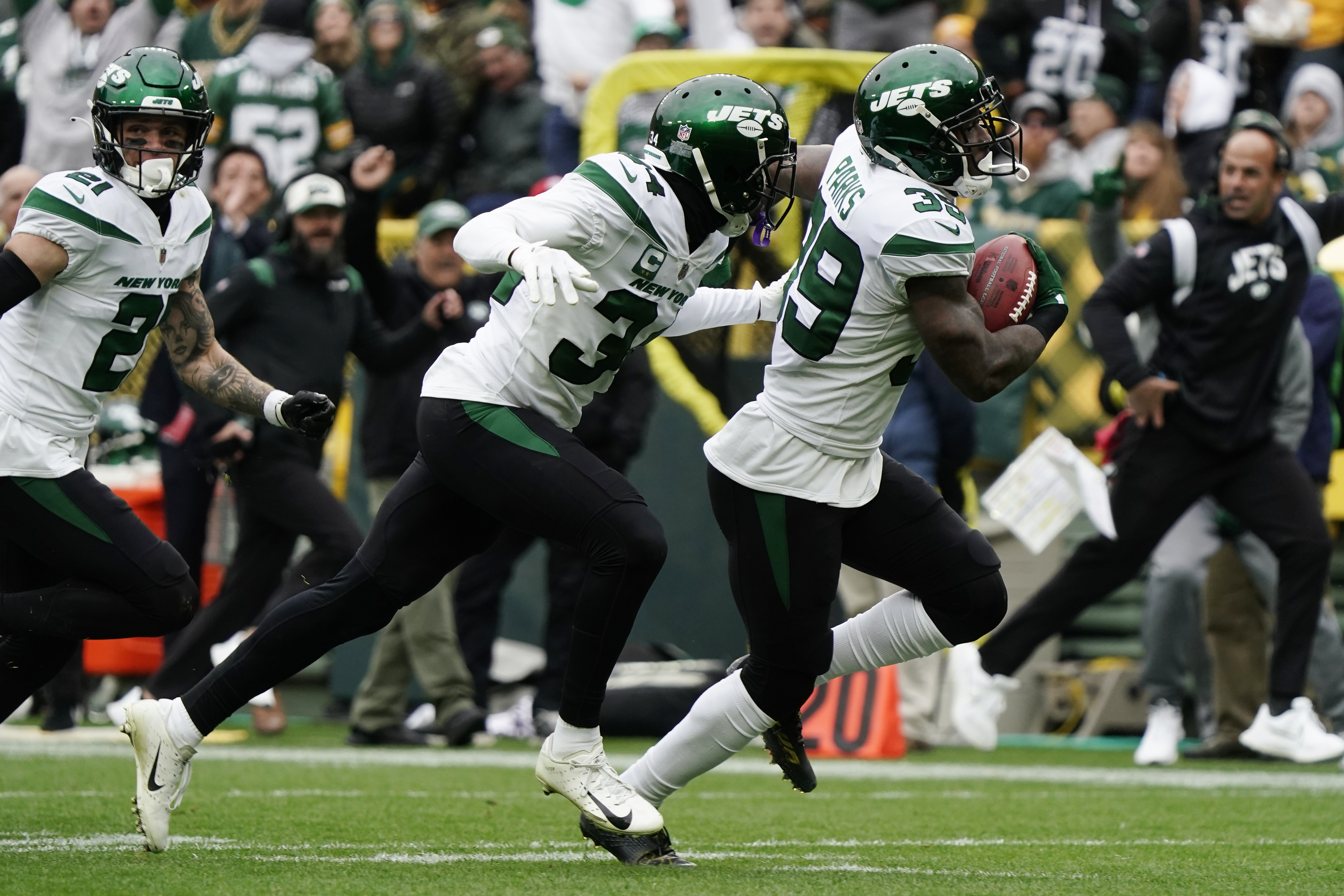 Jets' Sauce Gardner dons cheesehead following win vs. Packers: 'I'm never  gonna forget that'