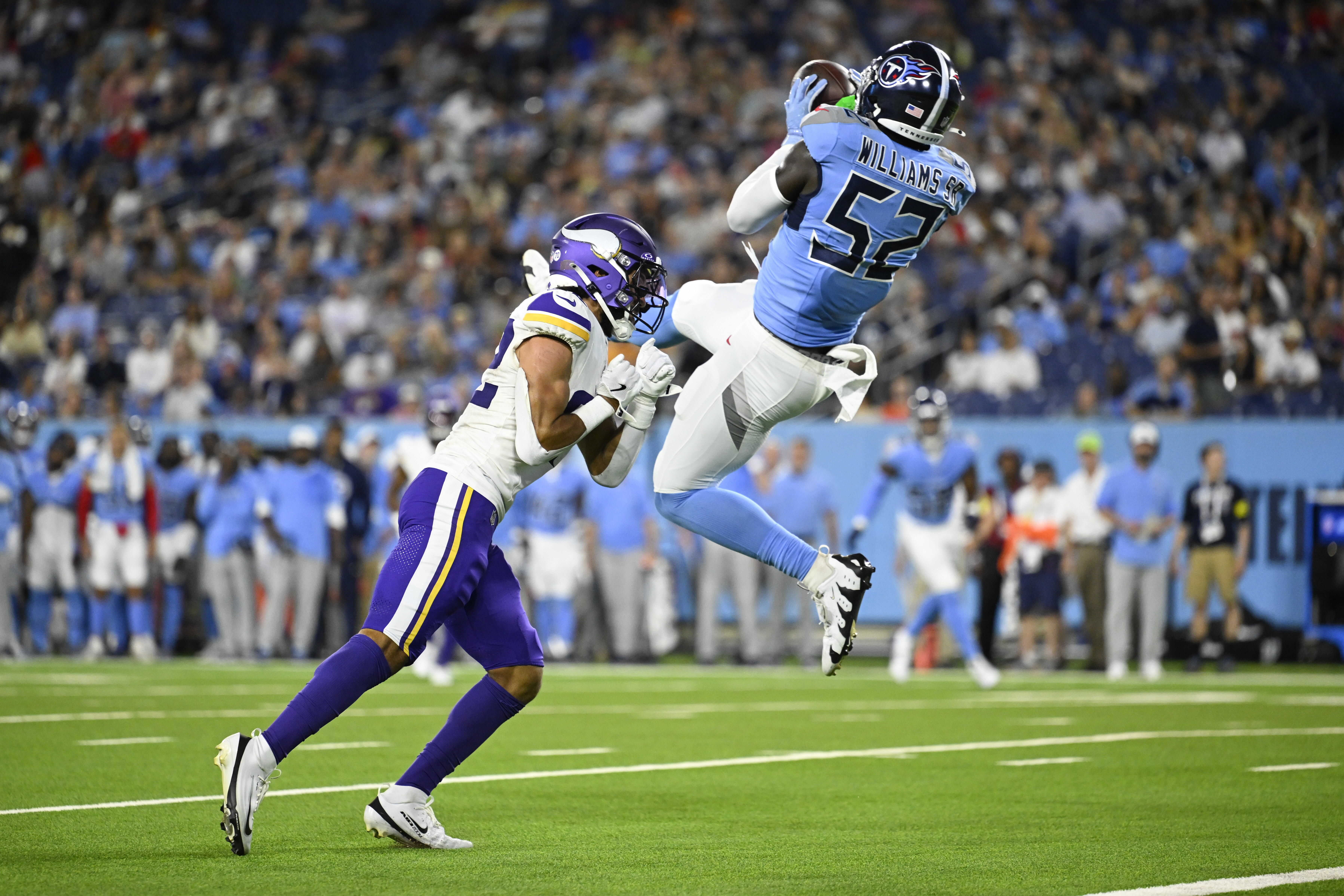 Cam Ward's first NFL touchdown will have to wait as Titans beat