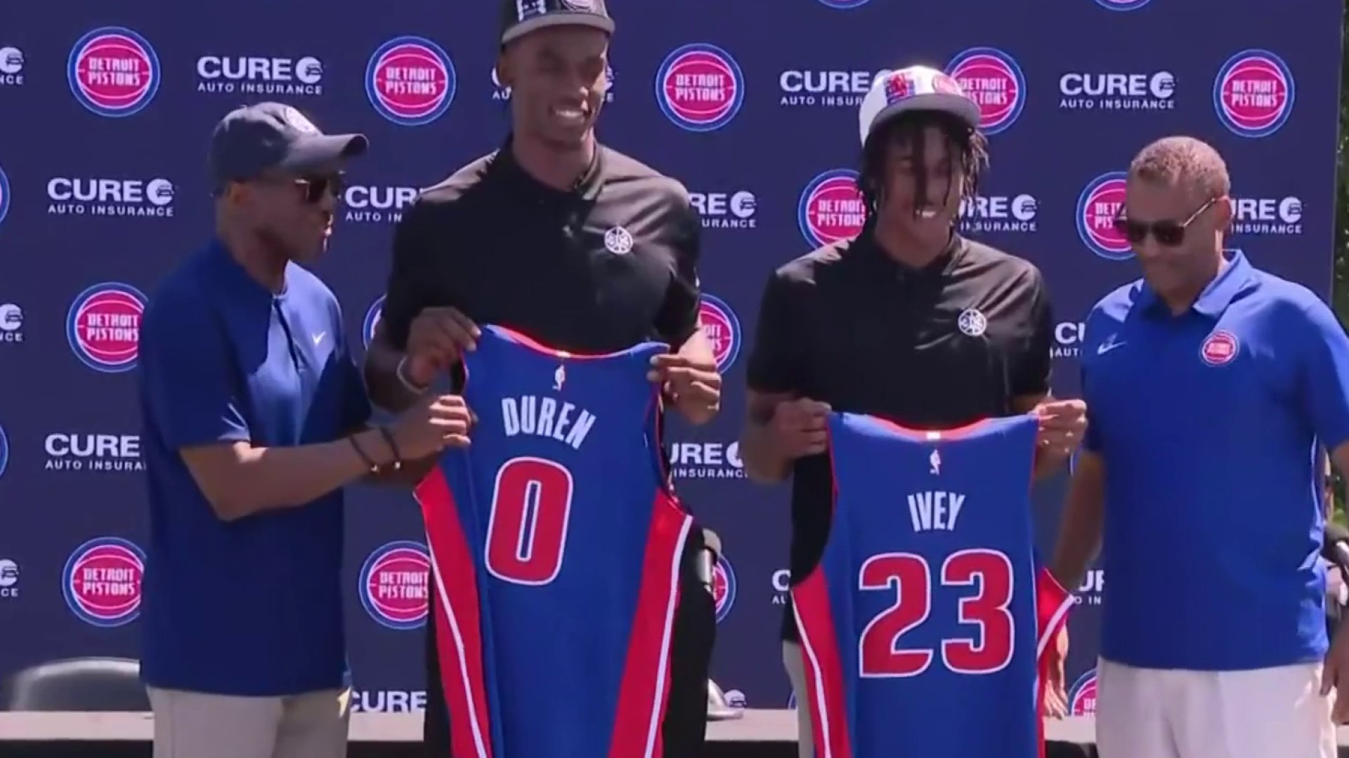 Pistons Talk on X: Look how similar Dwyane Wade and Jaden Ivey's