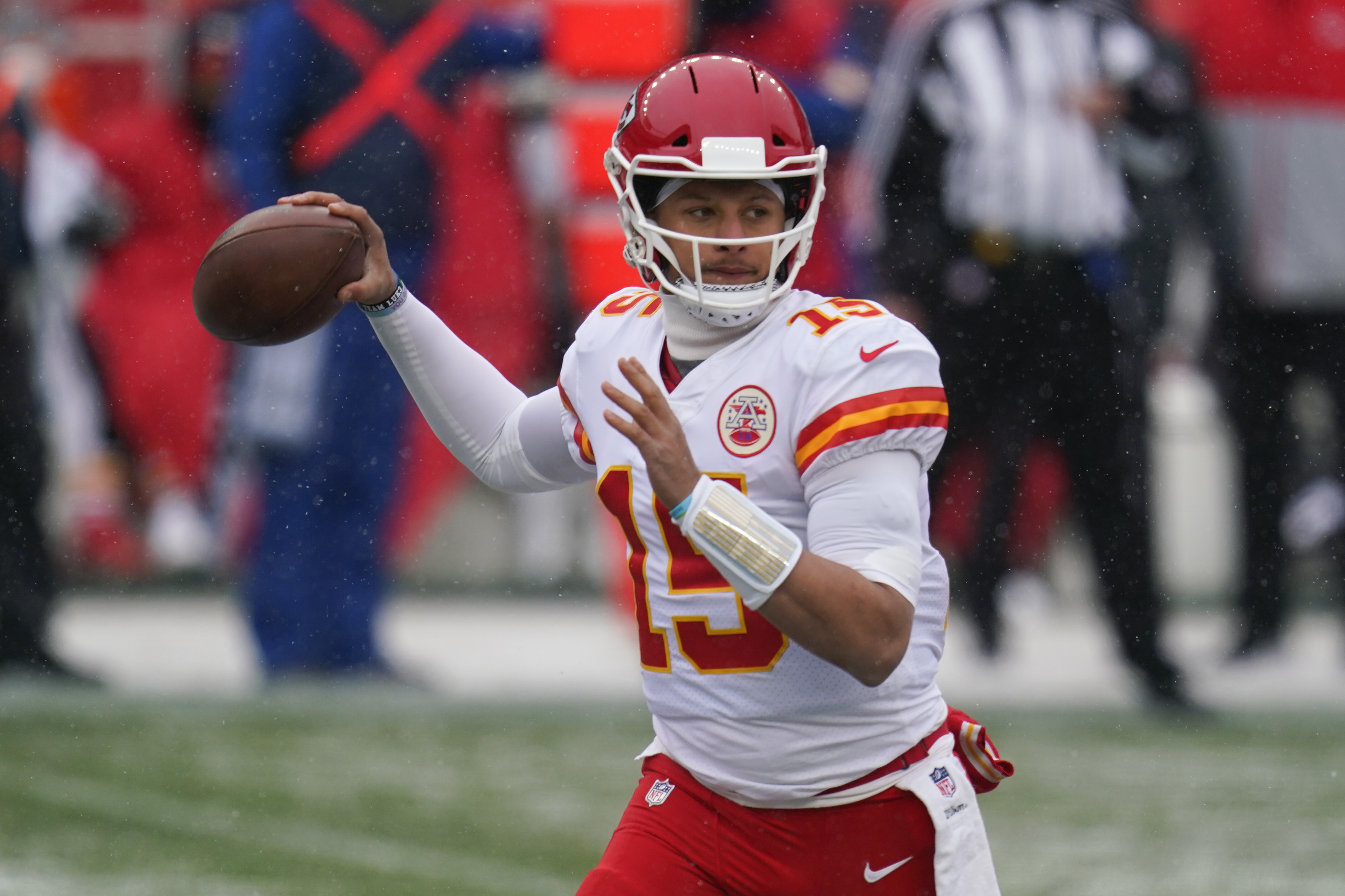 Patrick Mahomes Becomes Part Owner of Kansas City Royals - Guns Up