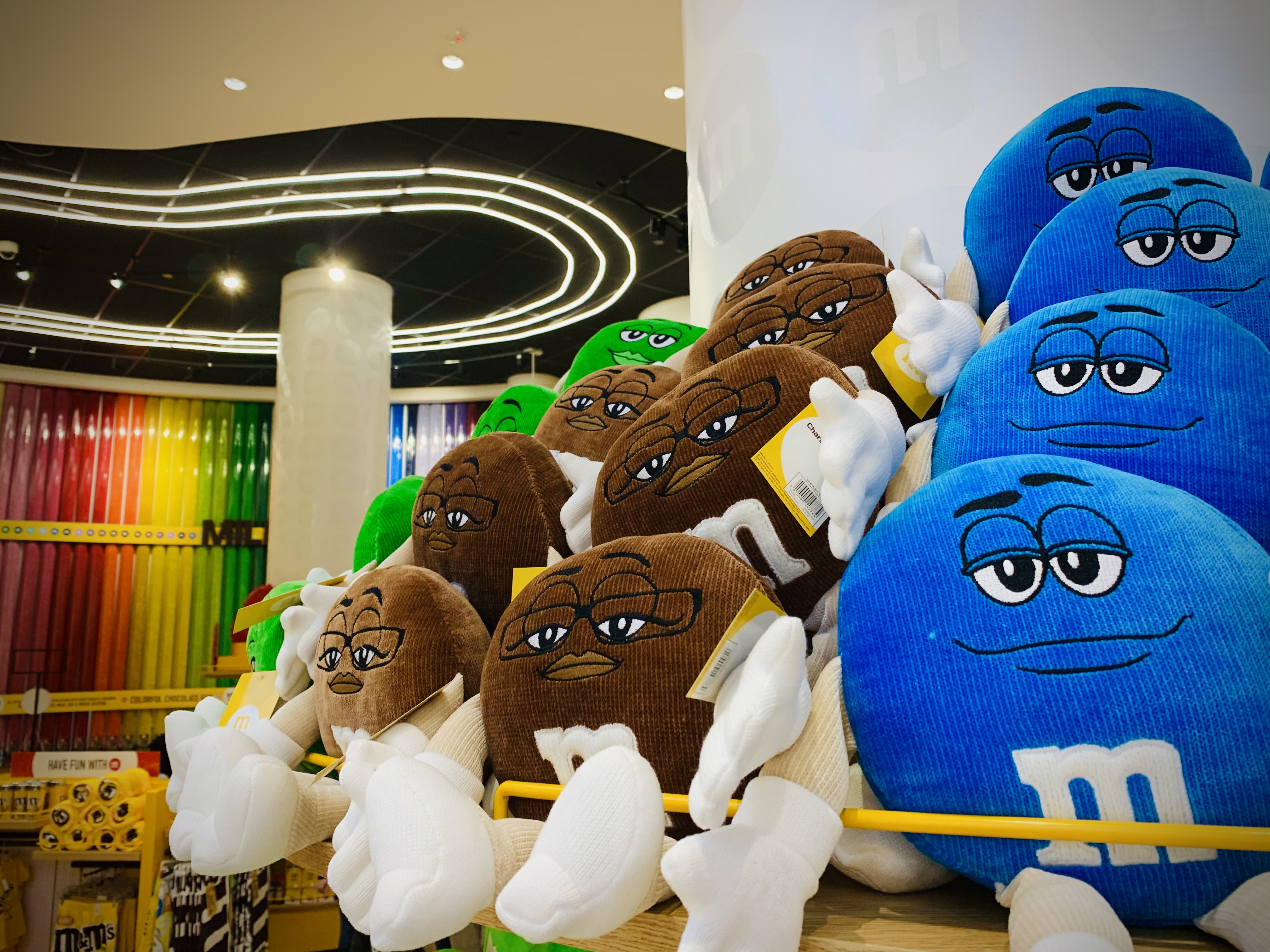 Giant M&M Candy Sign Installed as M&M's Store Makes Progress at Disney  Springs