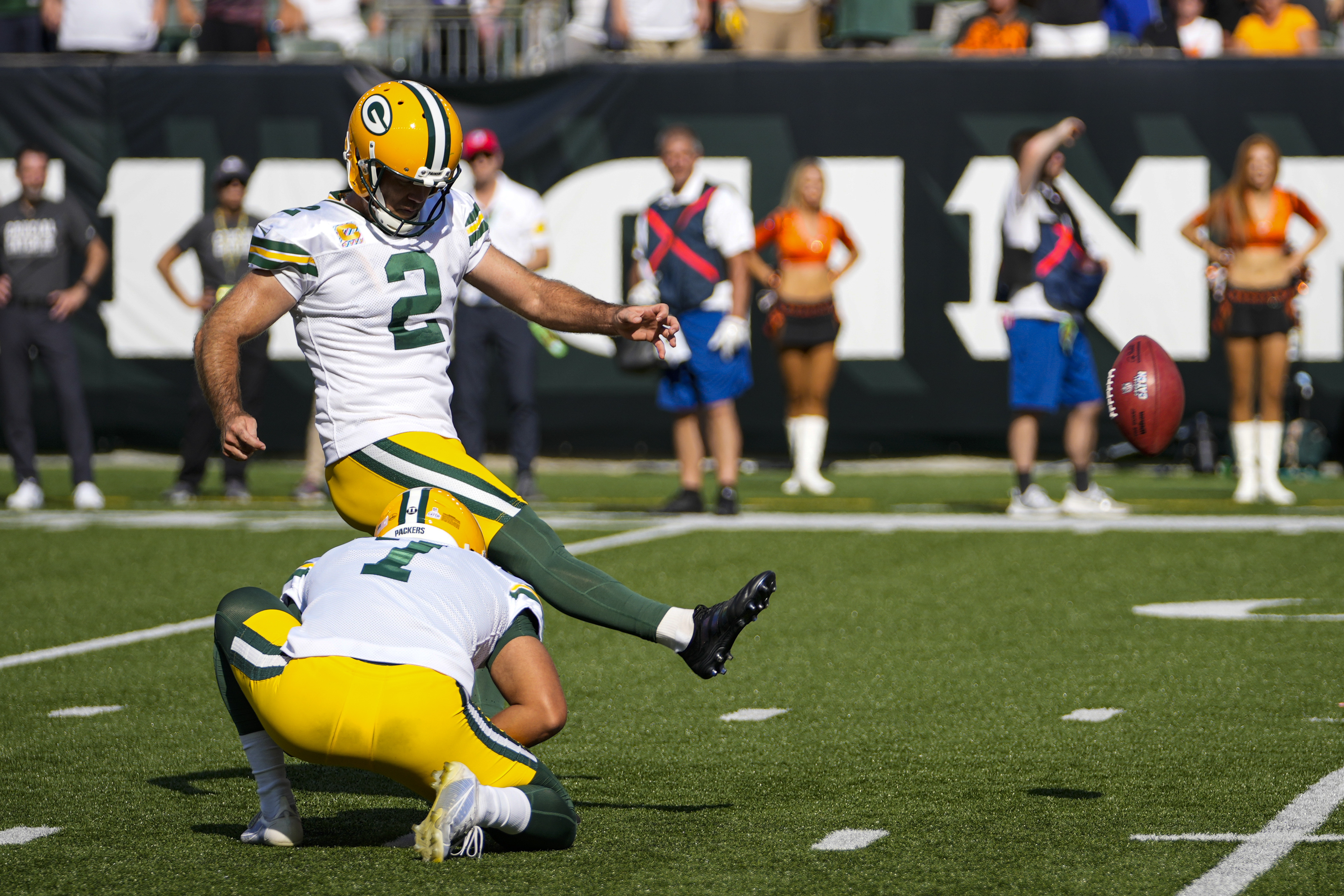 Green Bay Packers linebacker Eric Wilson (45) runs up the field during an  NFL football game against the New York Giants at Tottenham Hotspur Stadium  in London, Sunday, Oct. 9, 2022. The