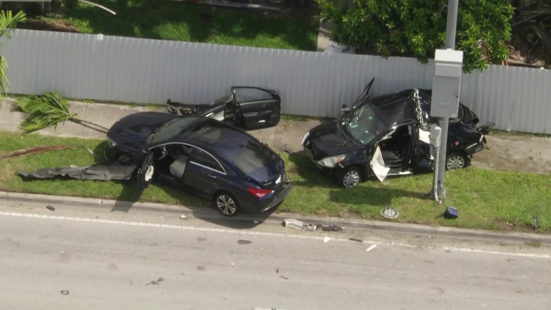 MDPD 1 dead 1 hospitalized following 3 vehicle crash in