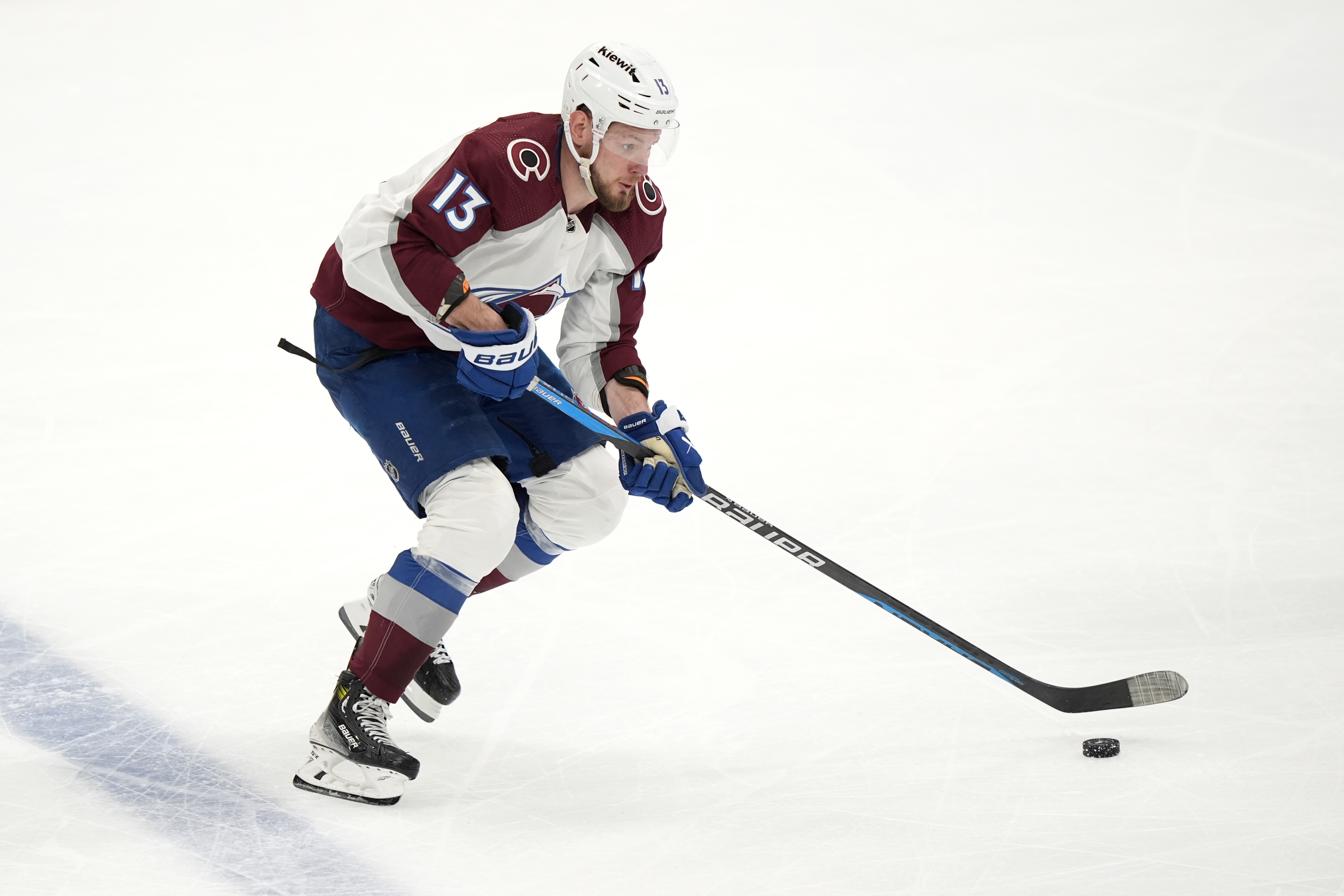 Avalanche face hard decisions with Landeskog, Nichushkin in