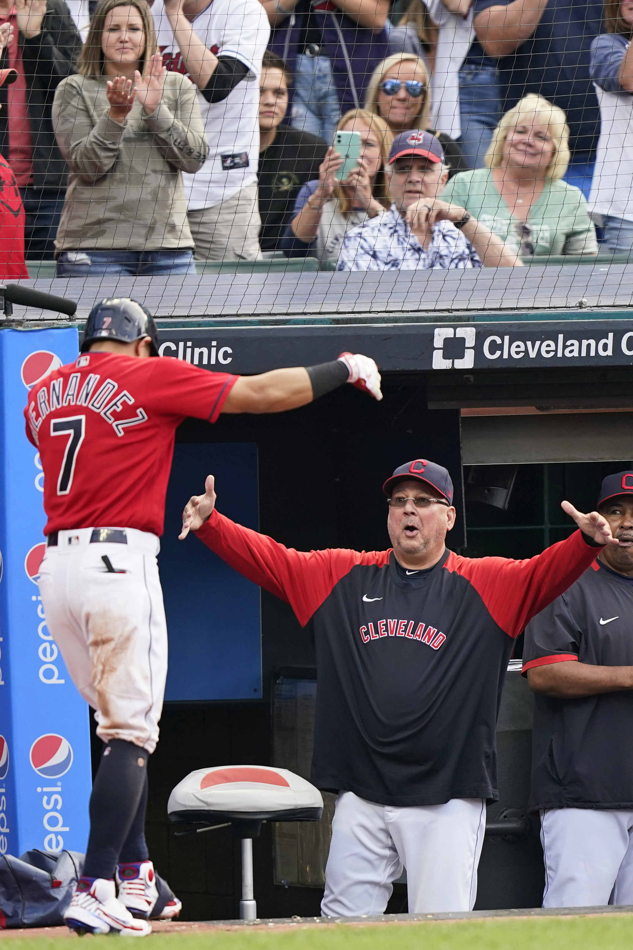 Indians' Terry Francona had surgery for toe staph infection