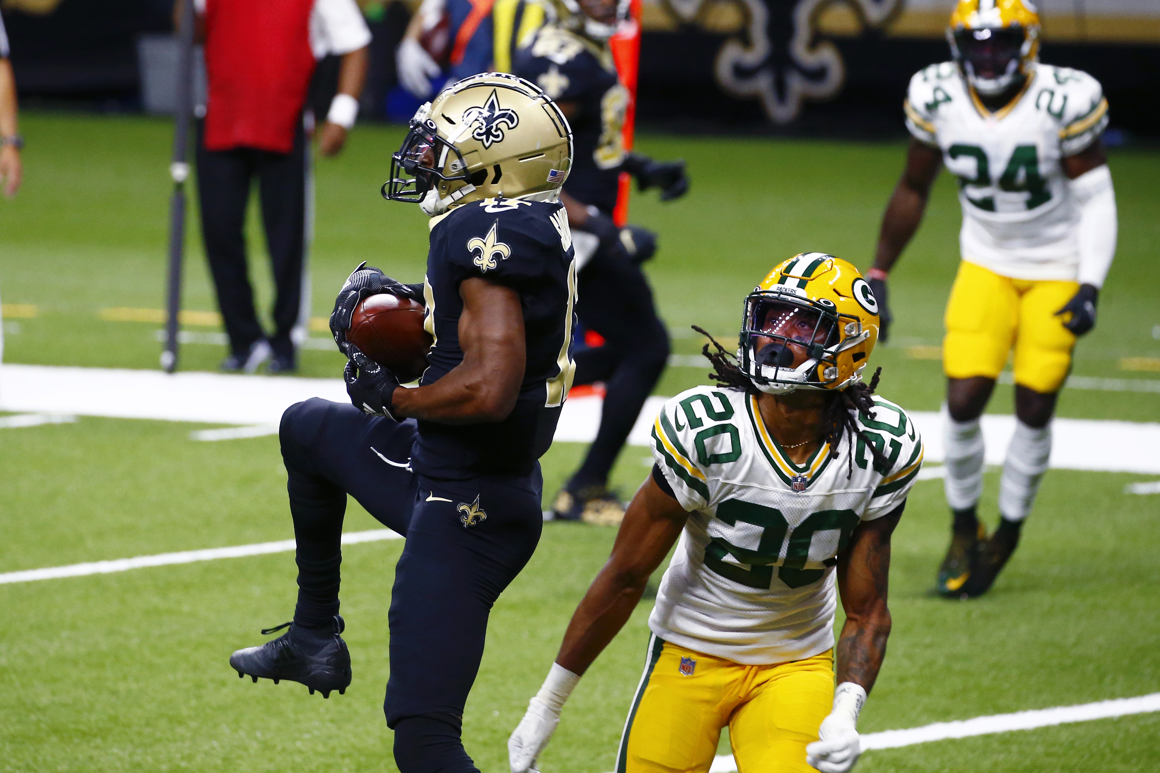 Rodgers, Packers unbeaten with 37-30 victory over Saints