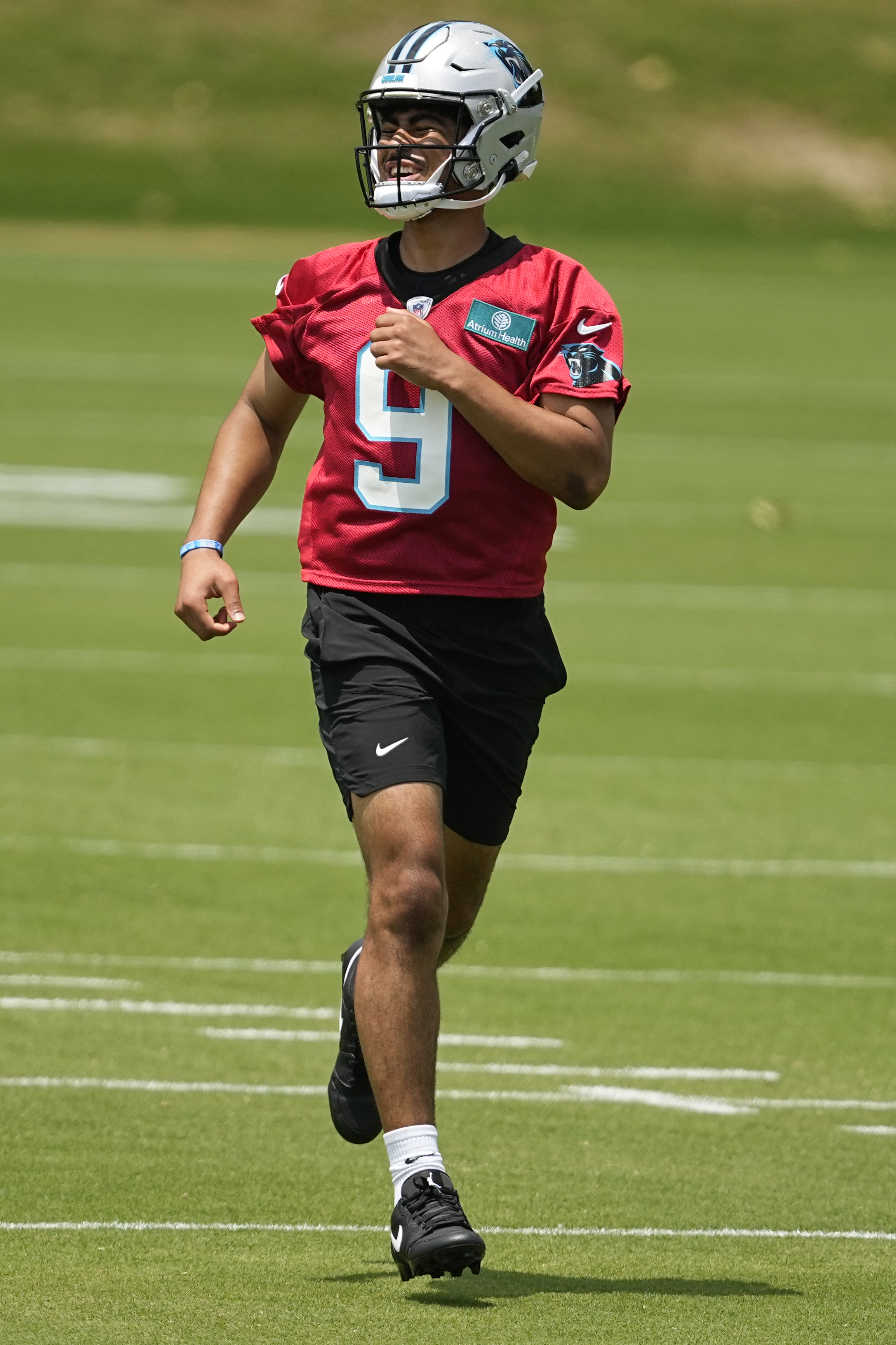 Panthers QB Bryce Young impresses, shows 'complete command' in