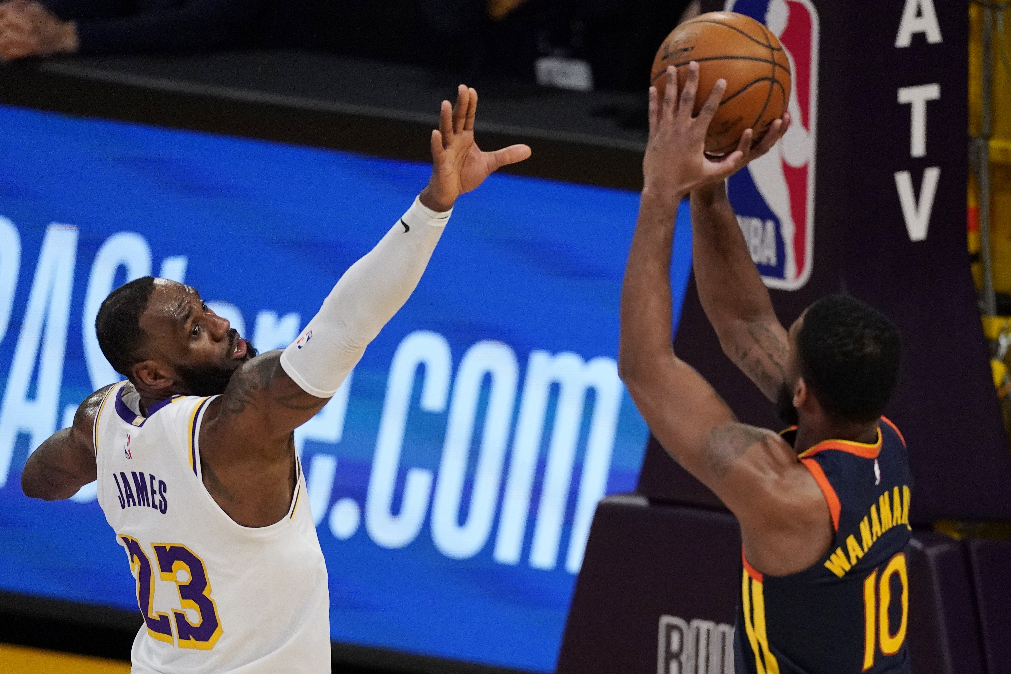 LeBron and Lakers will have whopping 43 games on national TV next