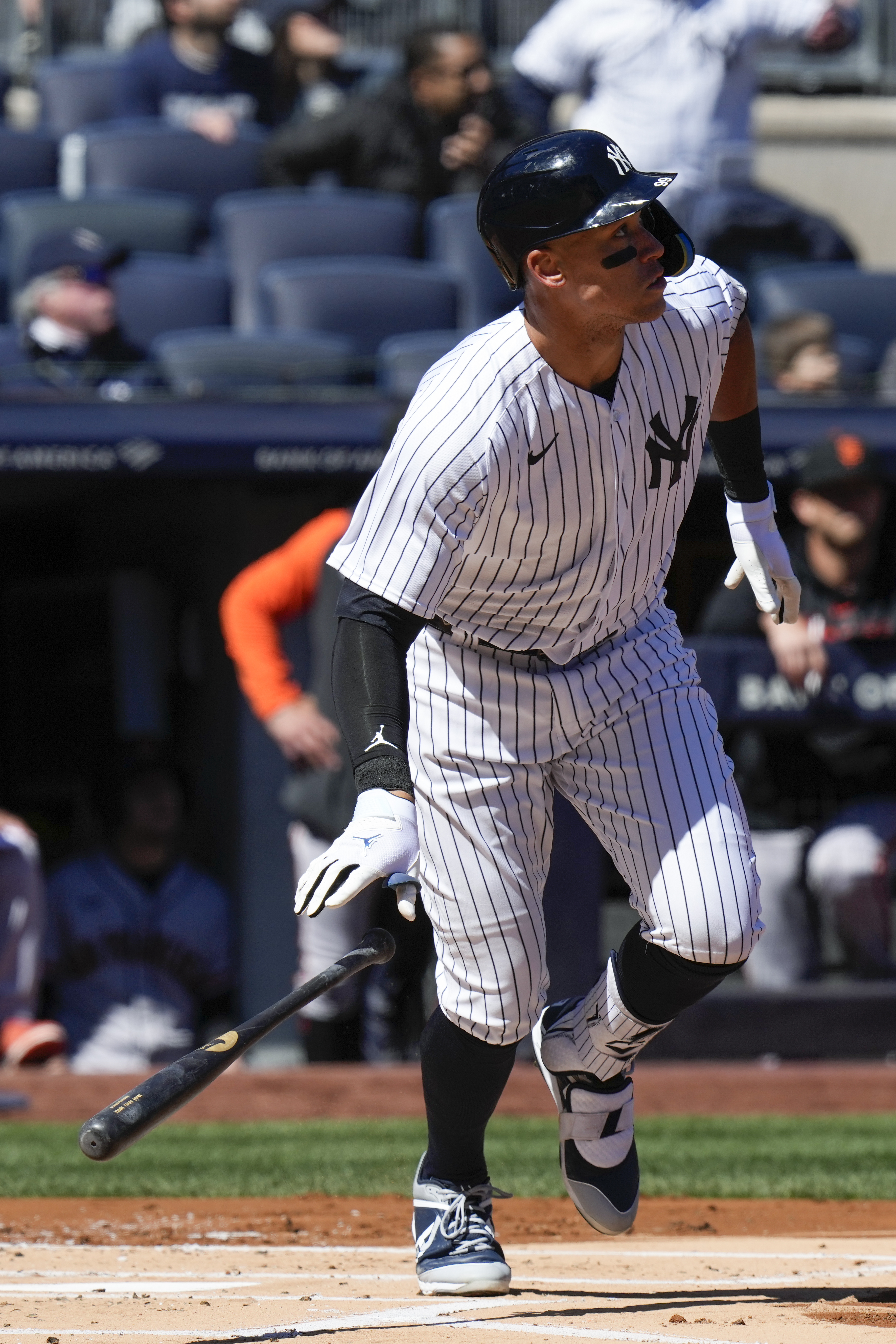 Yankees beat San Francisco 5-0 as Aaron Judge hits 422-foot homer