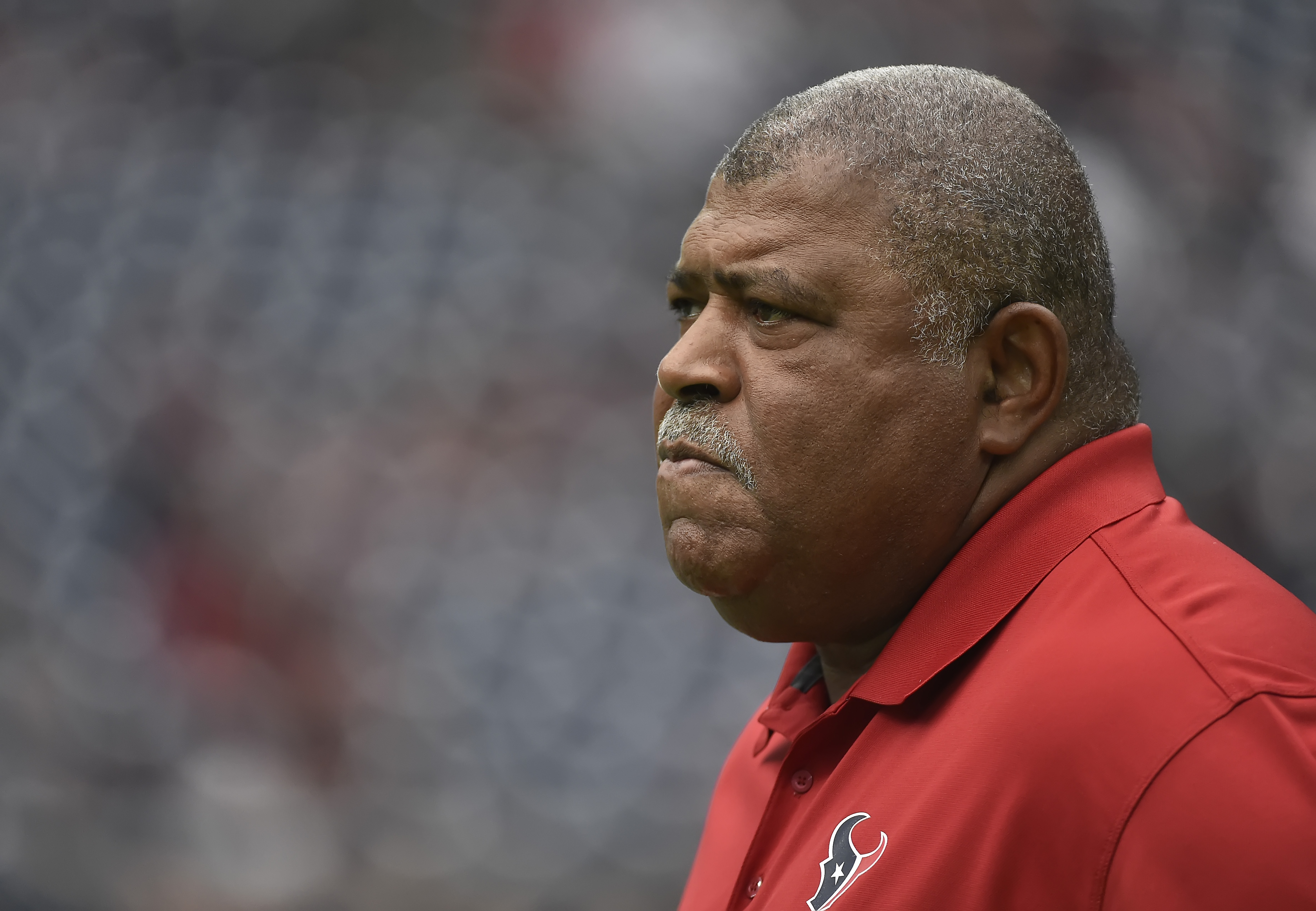 Romeo Crennel back with Texans as senior adviser