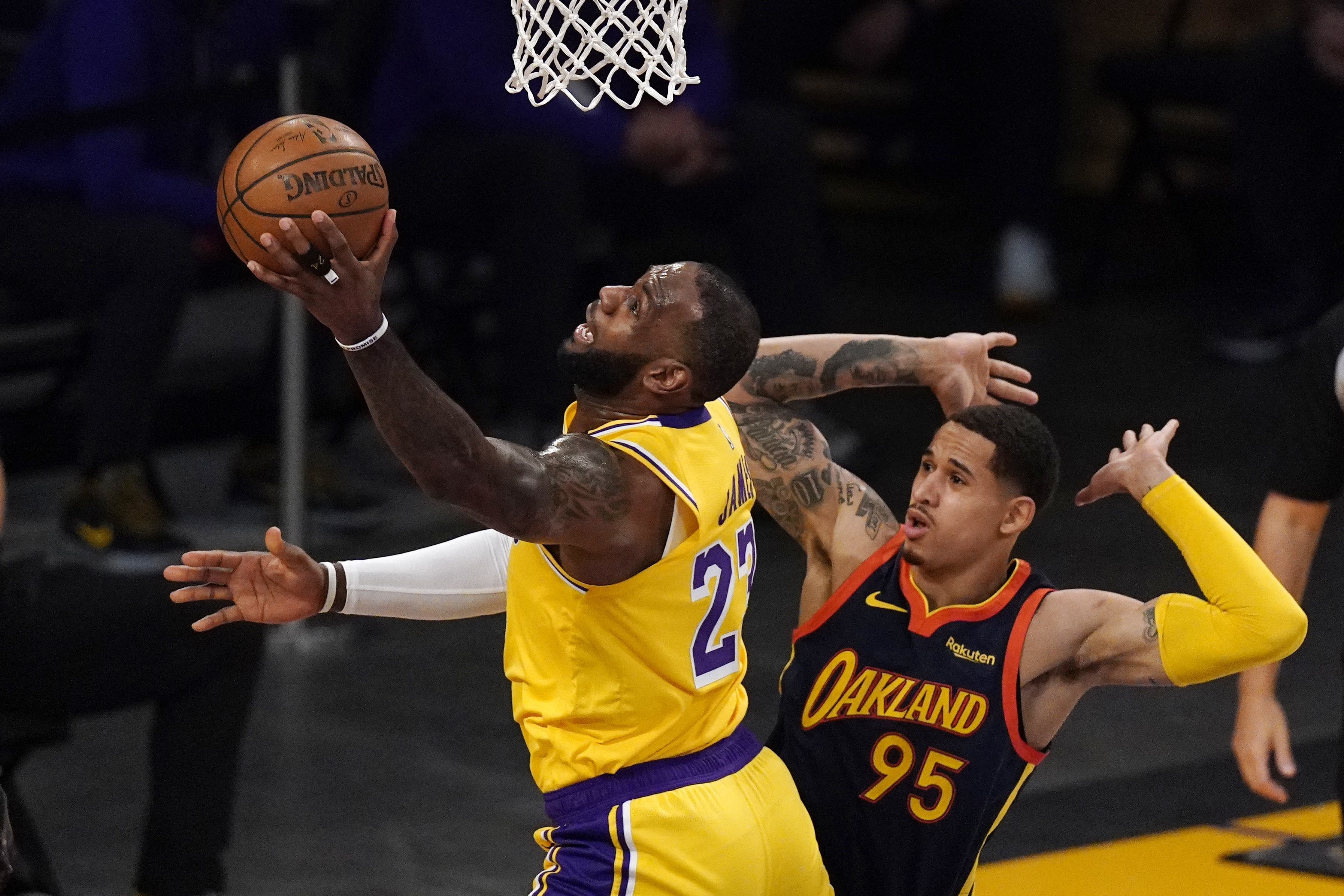 LeBron James' 56 points lead Lakers past Golden State Warriors