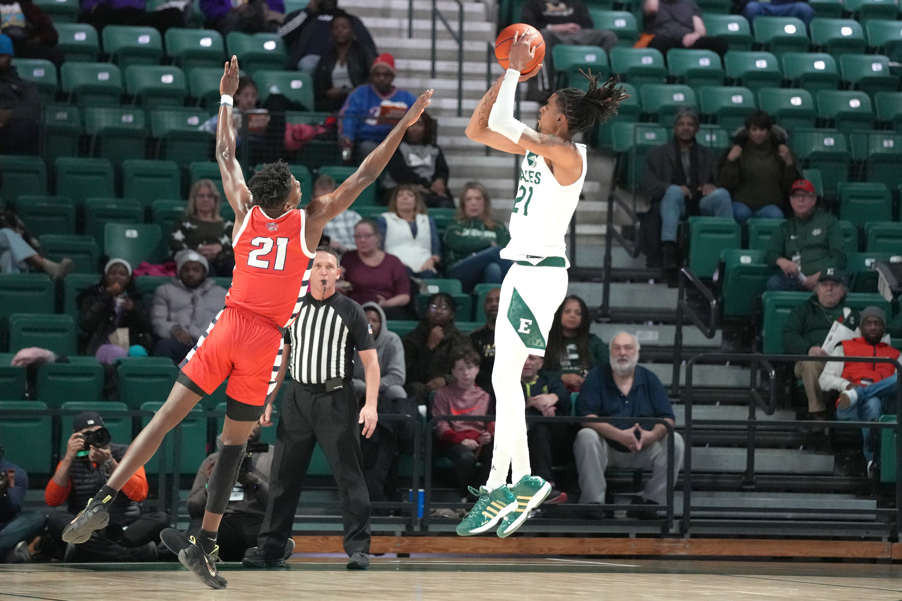 Bates Selected By 49th by Cleveland In 2023 NBA Draft - Eastern Michigan  University Athletics