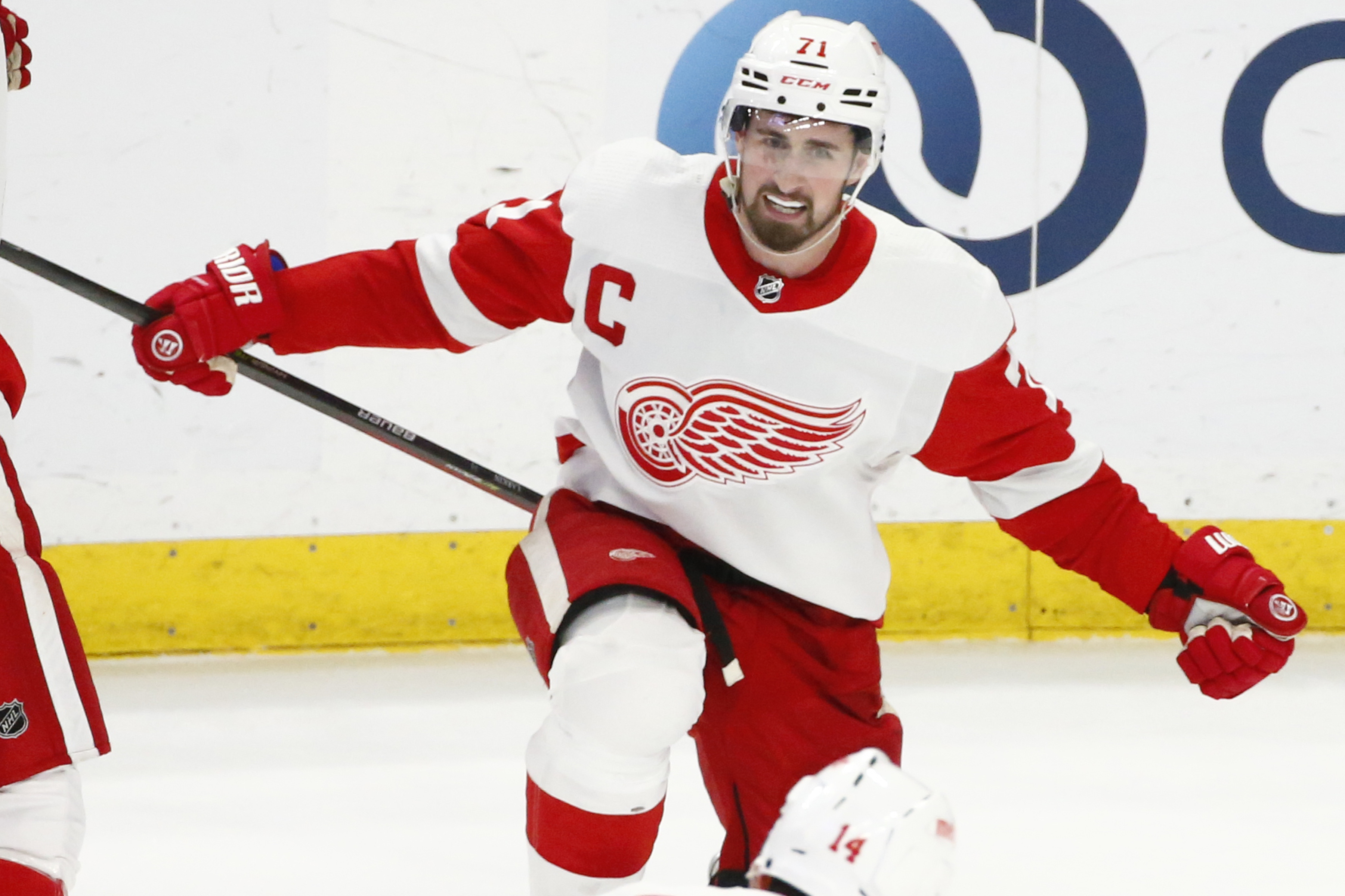 Red Wings sign captain Dylan Larkin to 8-year extension - rta.com.co