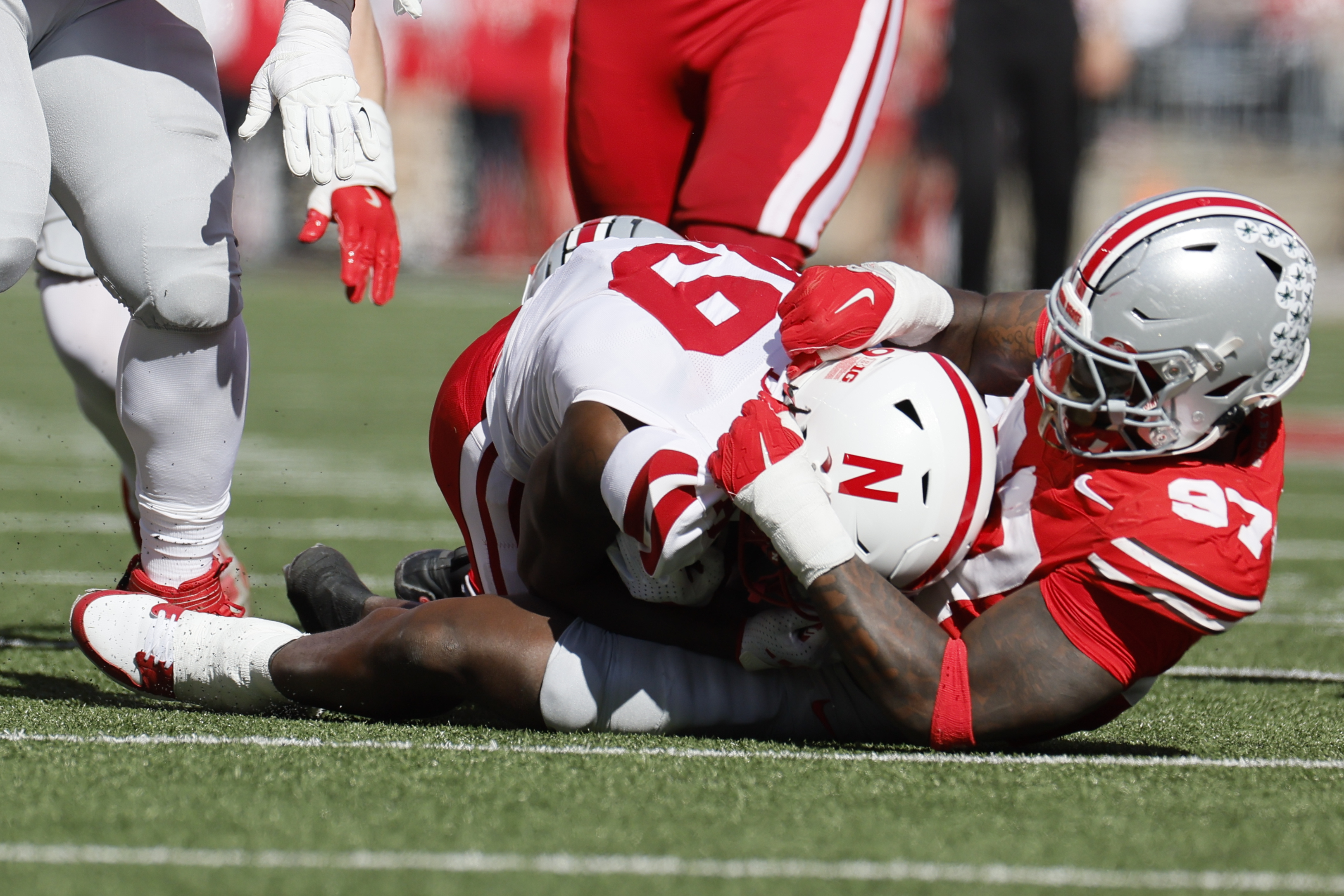 Will Howard throws for 3 touchdowns, but No. 4 Ohio State is