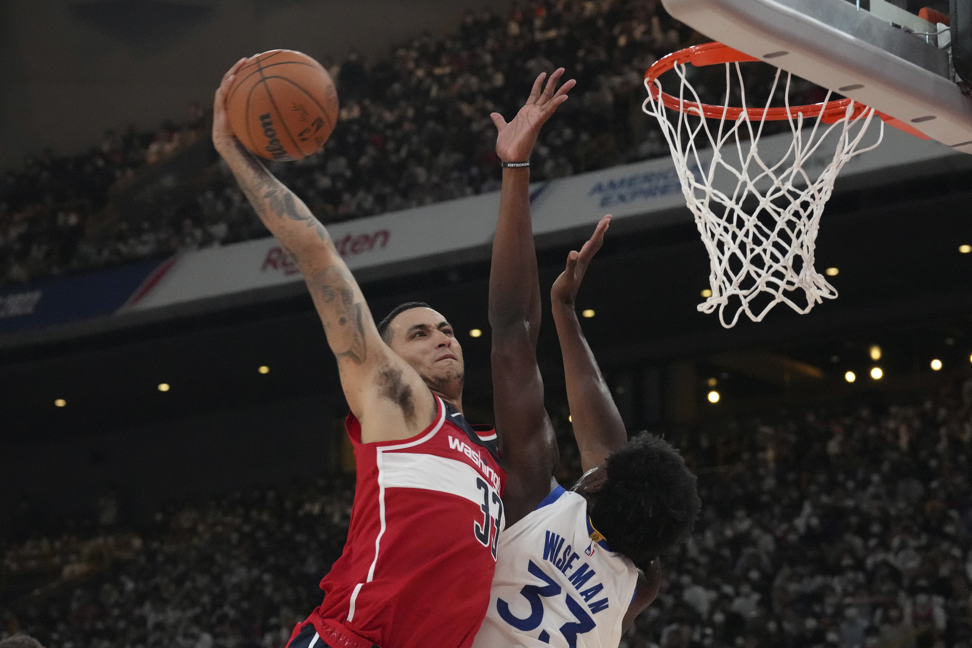 Wiseman Stars as Warriors, Wizards Open Preseason in Tokyo - Bloomberg