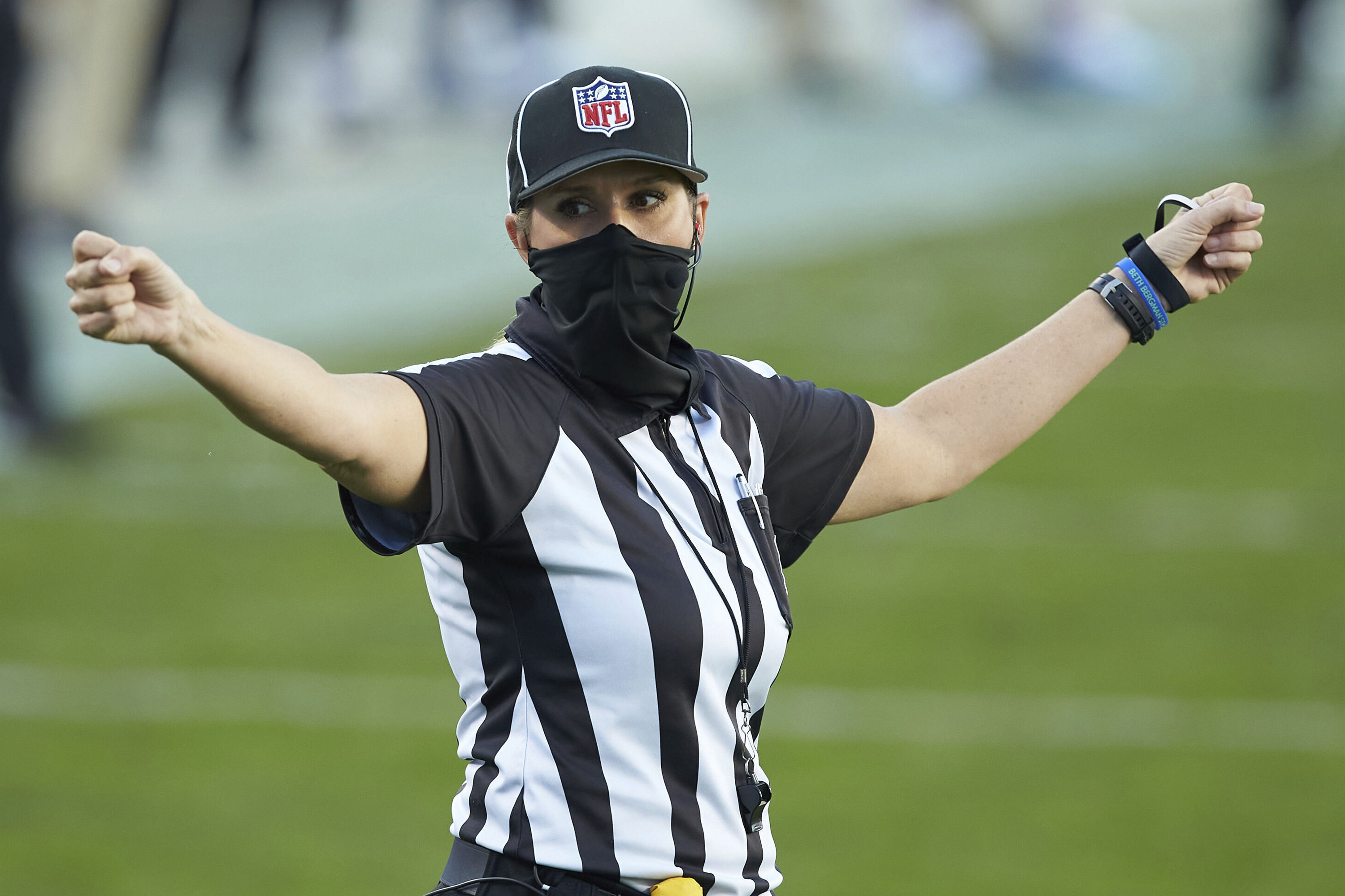 Sarah Thomas in Super Bowl 2021 as referee is a crucial NFL moment