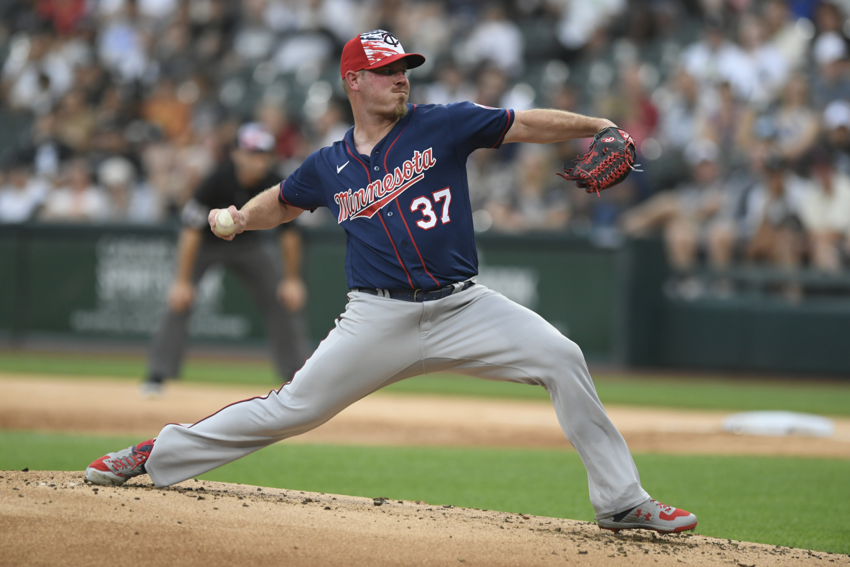 Twins battle back, then fall short in 3-2 loss to White Sox in 10 innings, National Sports