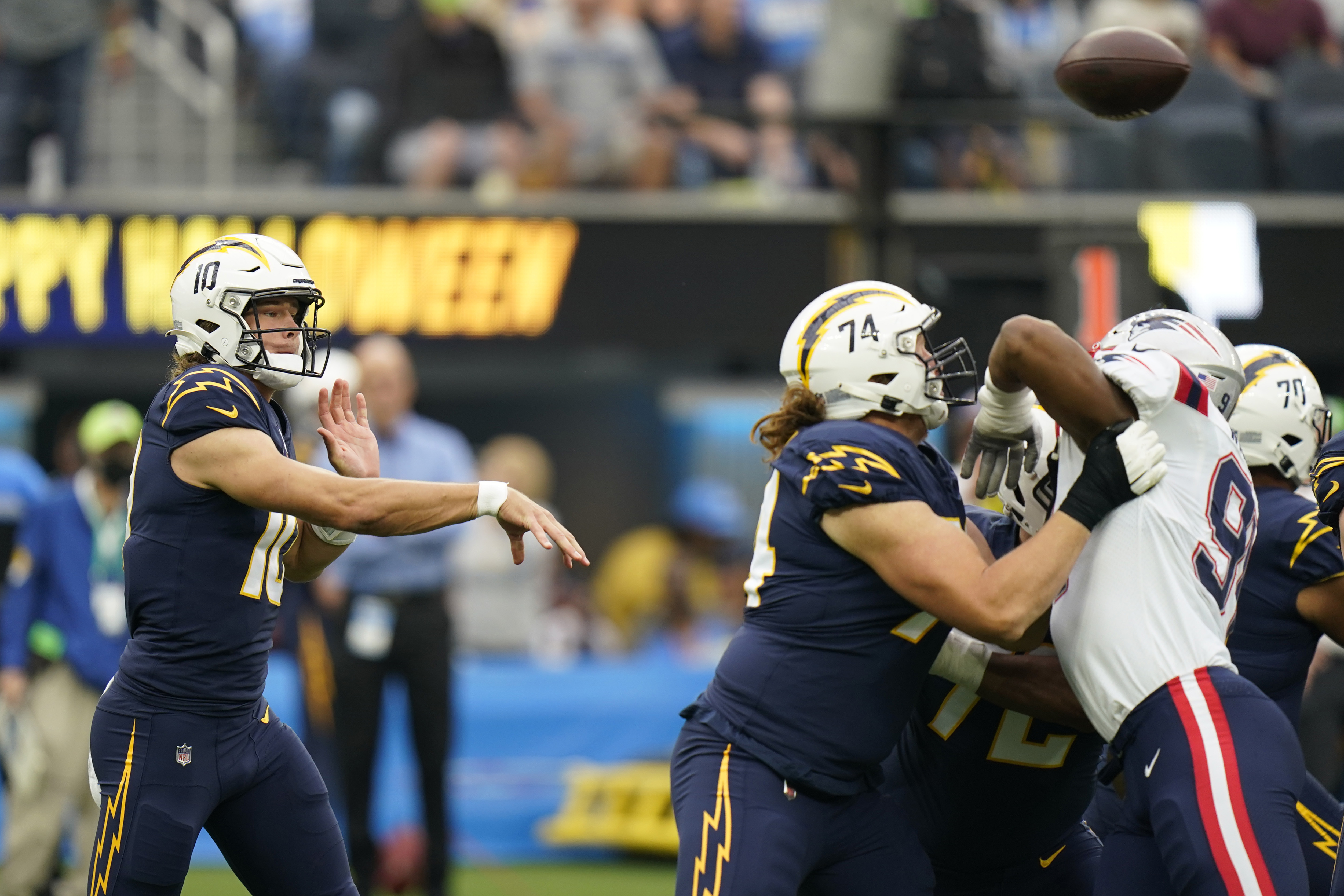 Tennessee Titans 34-31 Indianapolis Colts: Randy Bullock kicks game-winning  field goal in Titans overtime win, NFL News