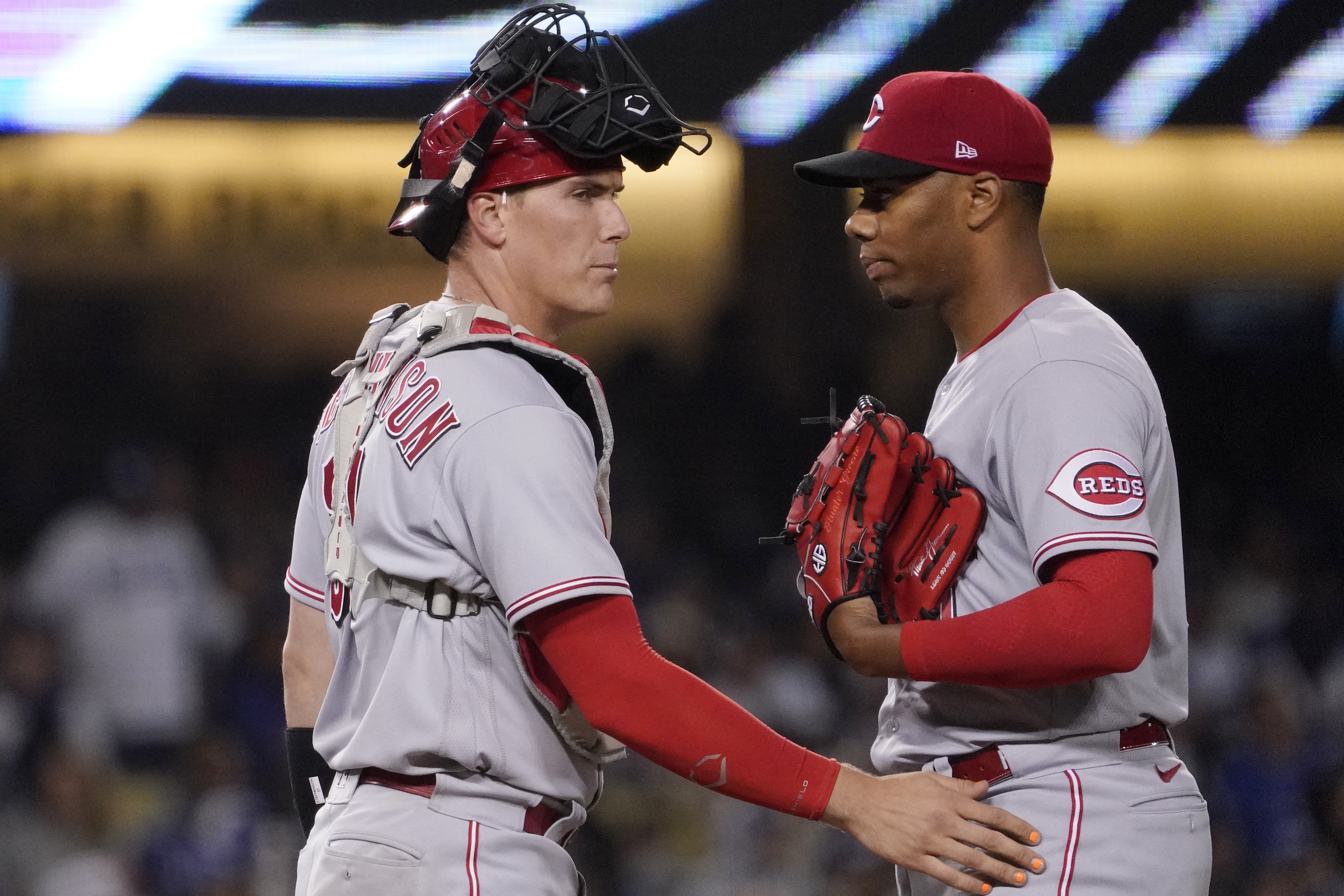 Greene brings record heat for Reds, but Dodgers win 5-2