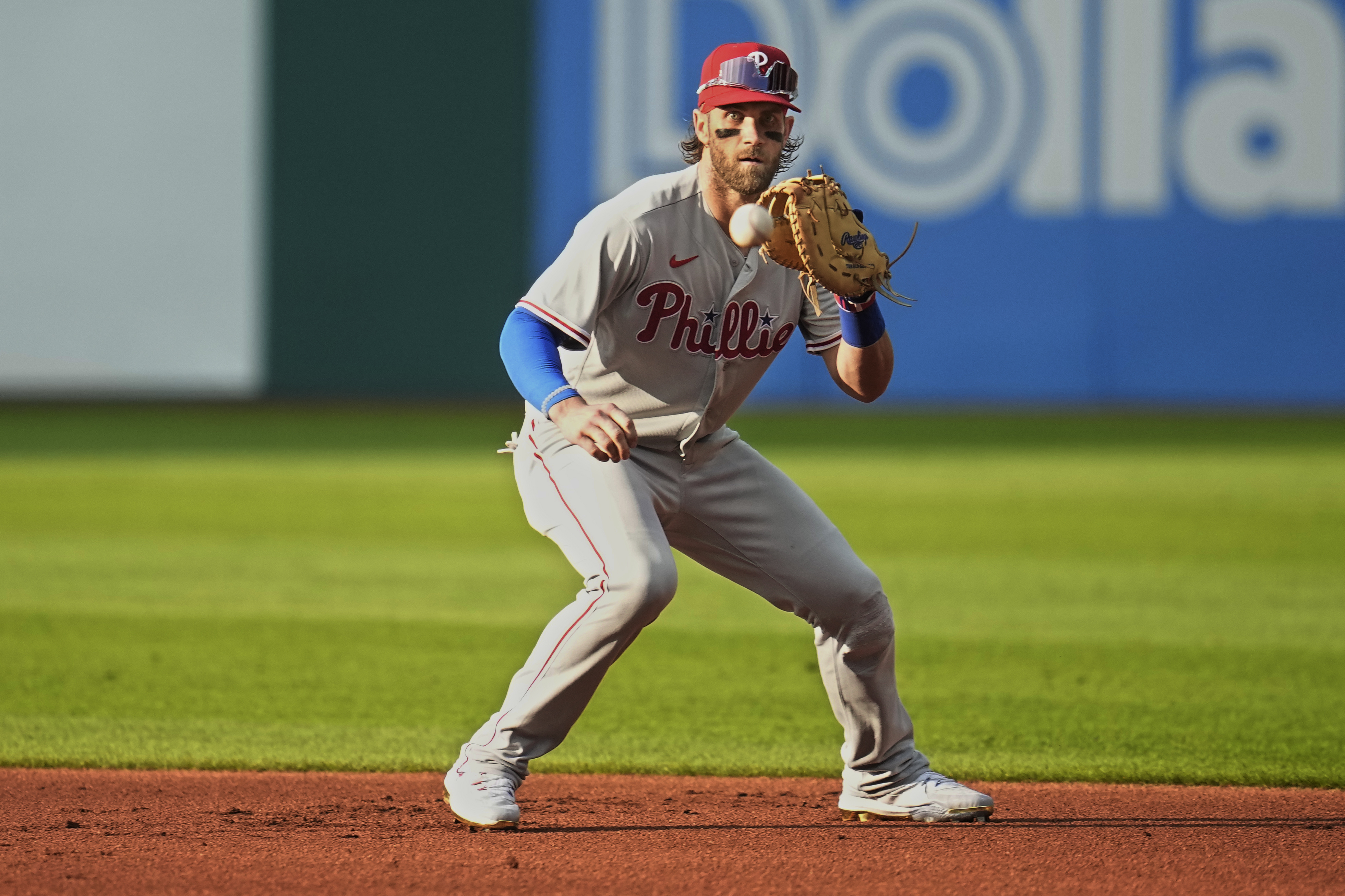 Phillies' Bryce Harper continues to impress with first base defense