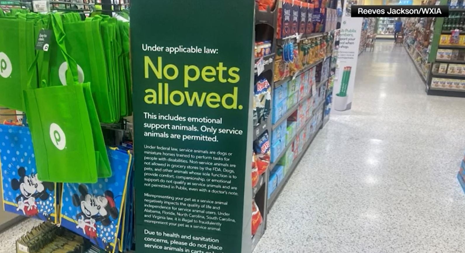 Walmart allow shop dogs in store