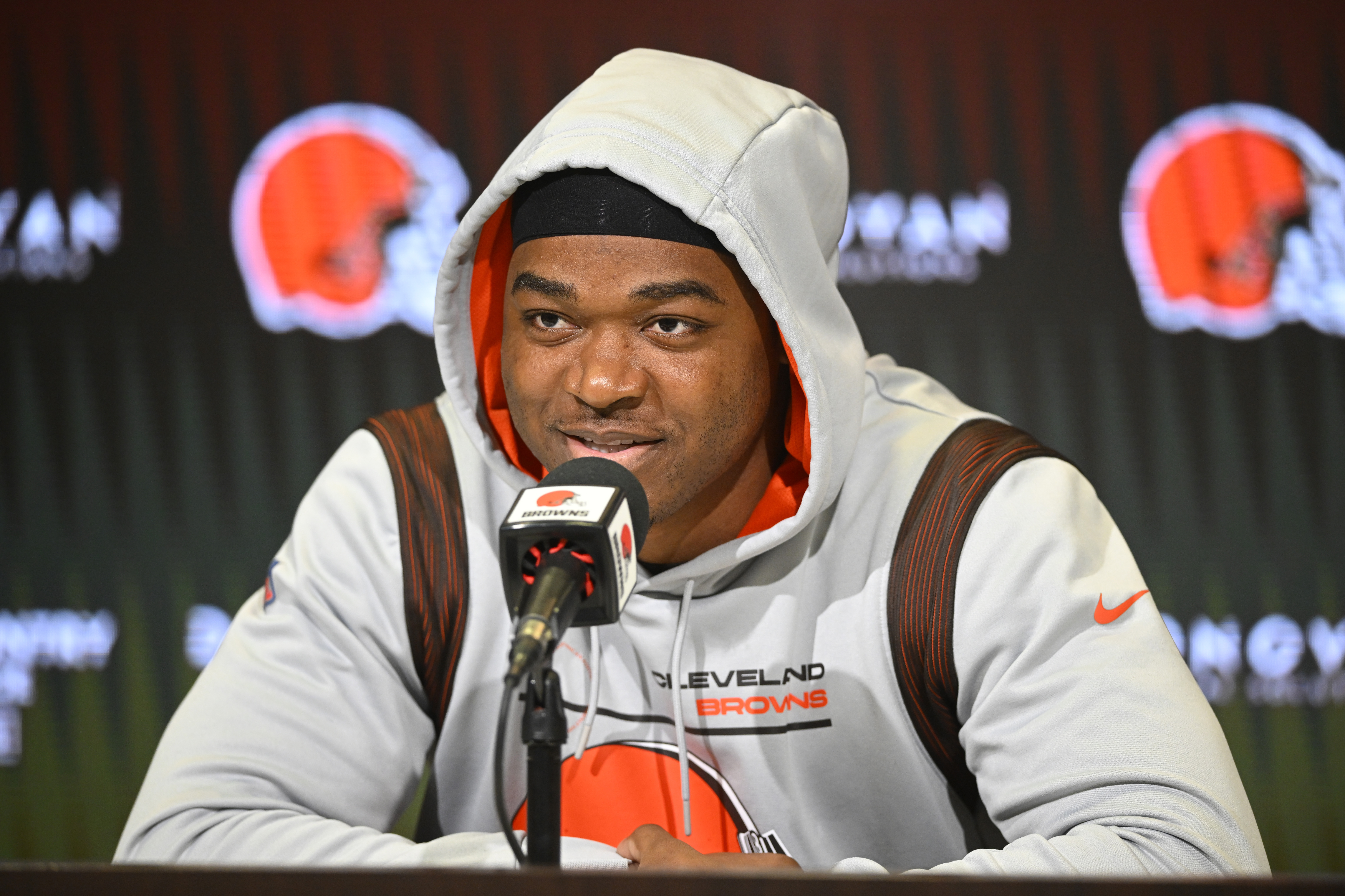 Developing: Browns Release Perrion Winfrey After He Threatened a