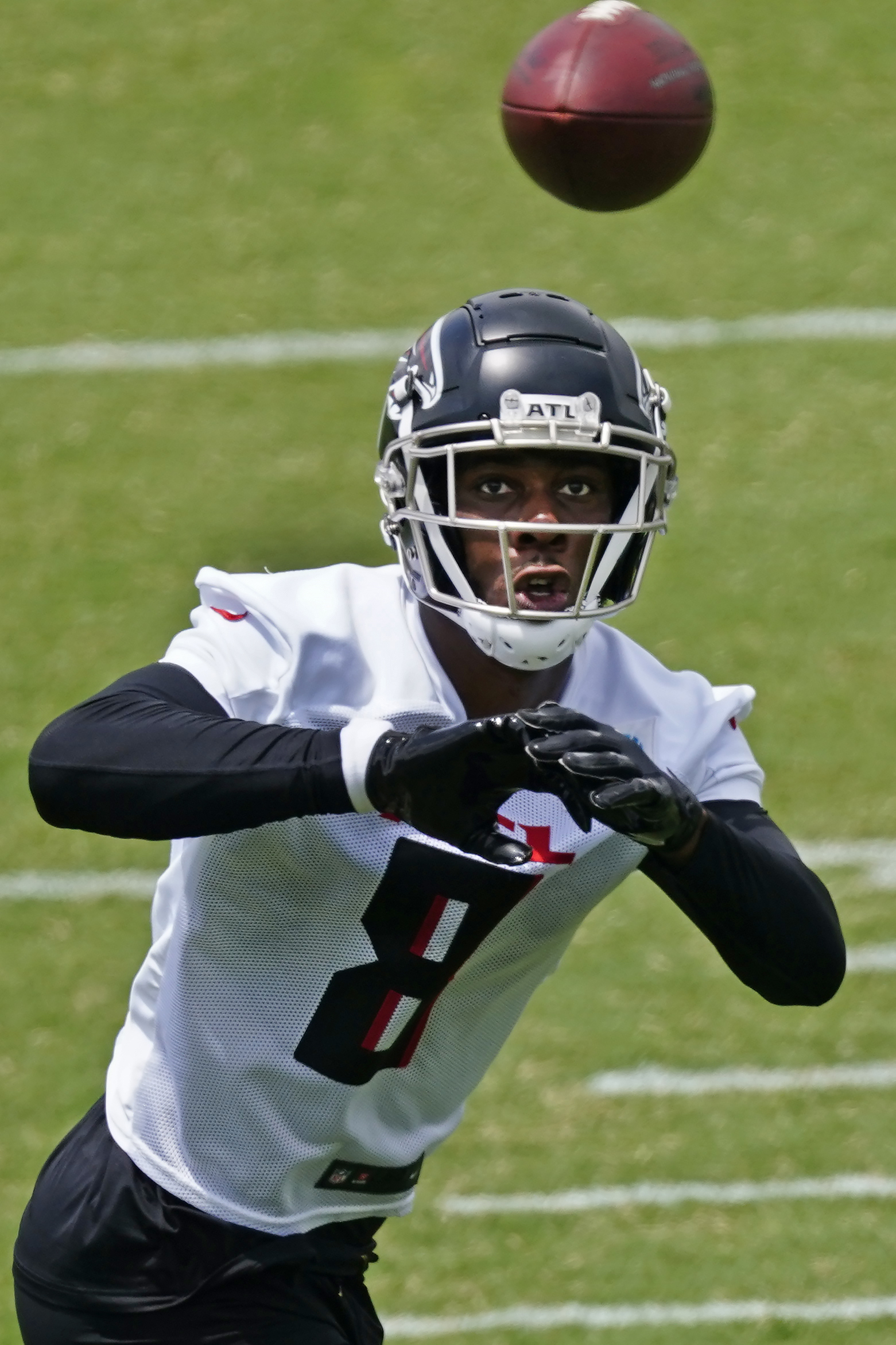 Titans Trade For Falcons Receiver Julio Jones - The Sports Credential