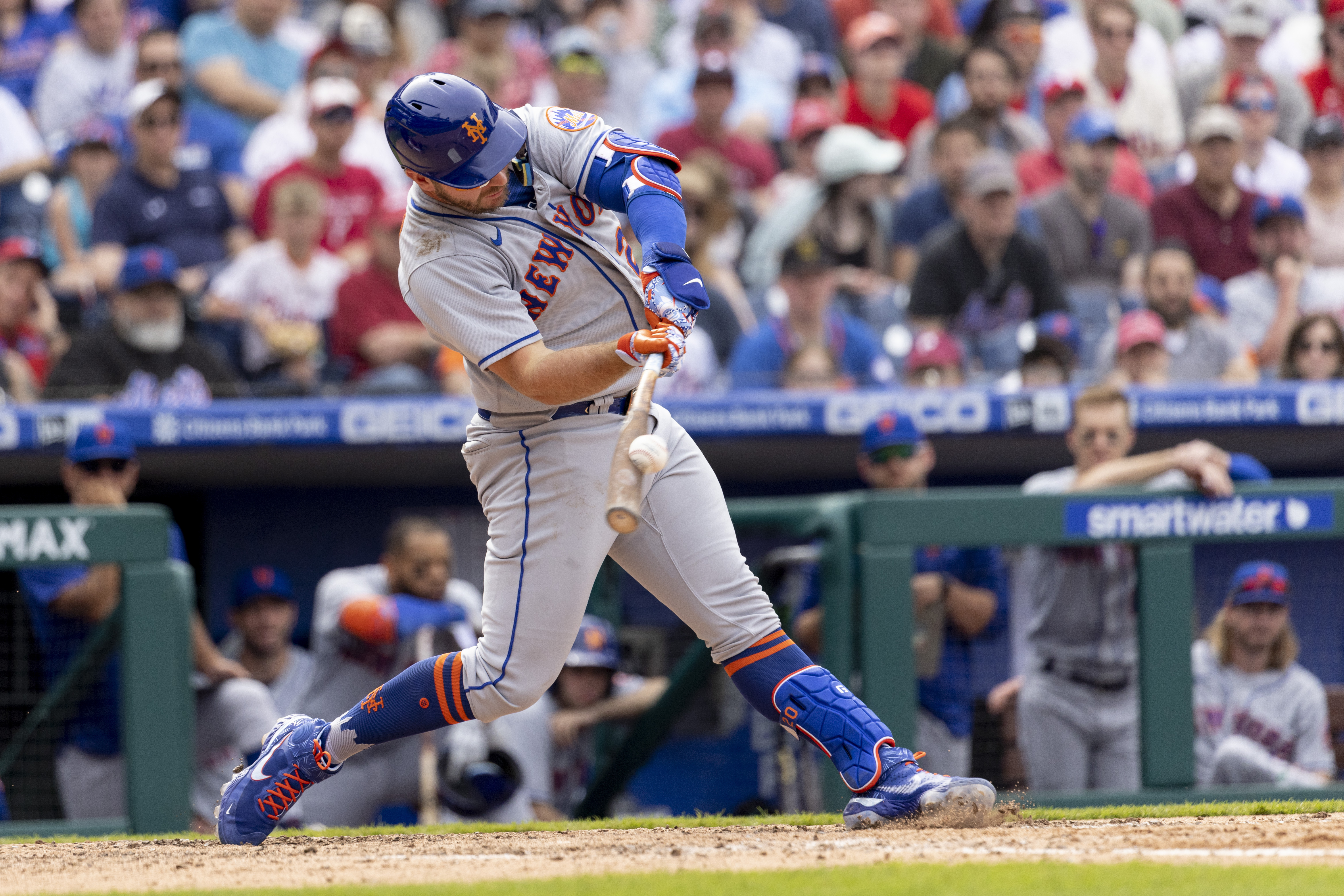 Scherzer cruises, Alonso drives in 5 as Mets beat Phillies – KXAN