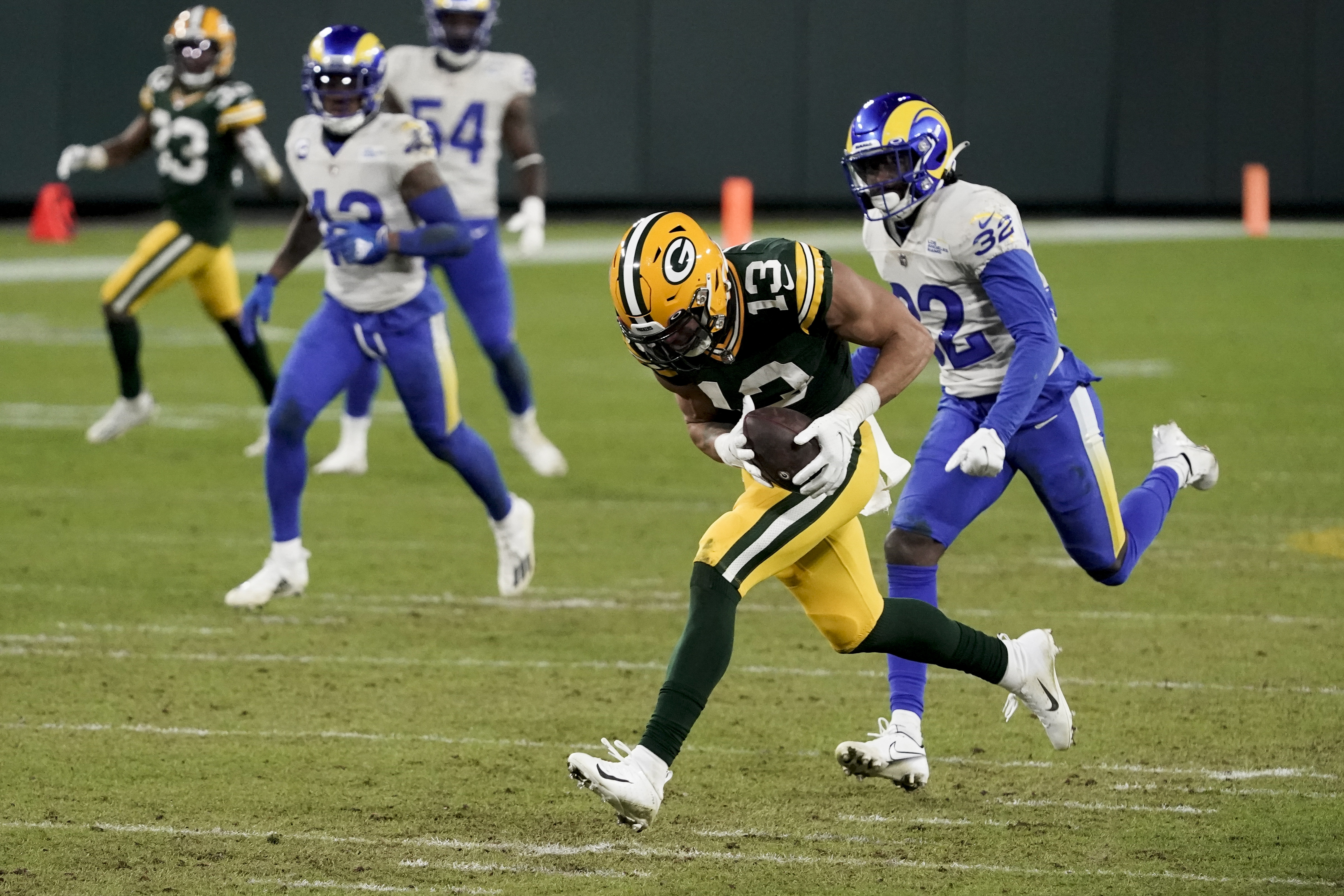 Rodgers leads Packers into title game with 32-18 win vs Rams