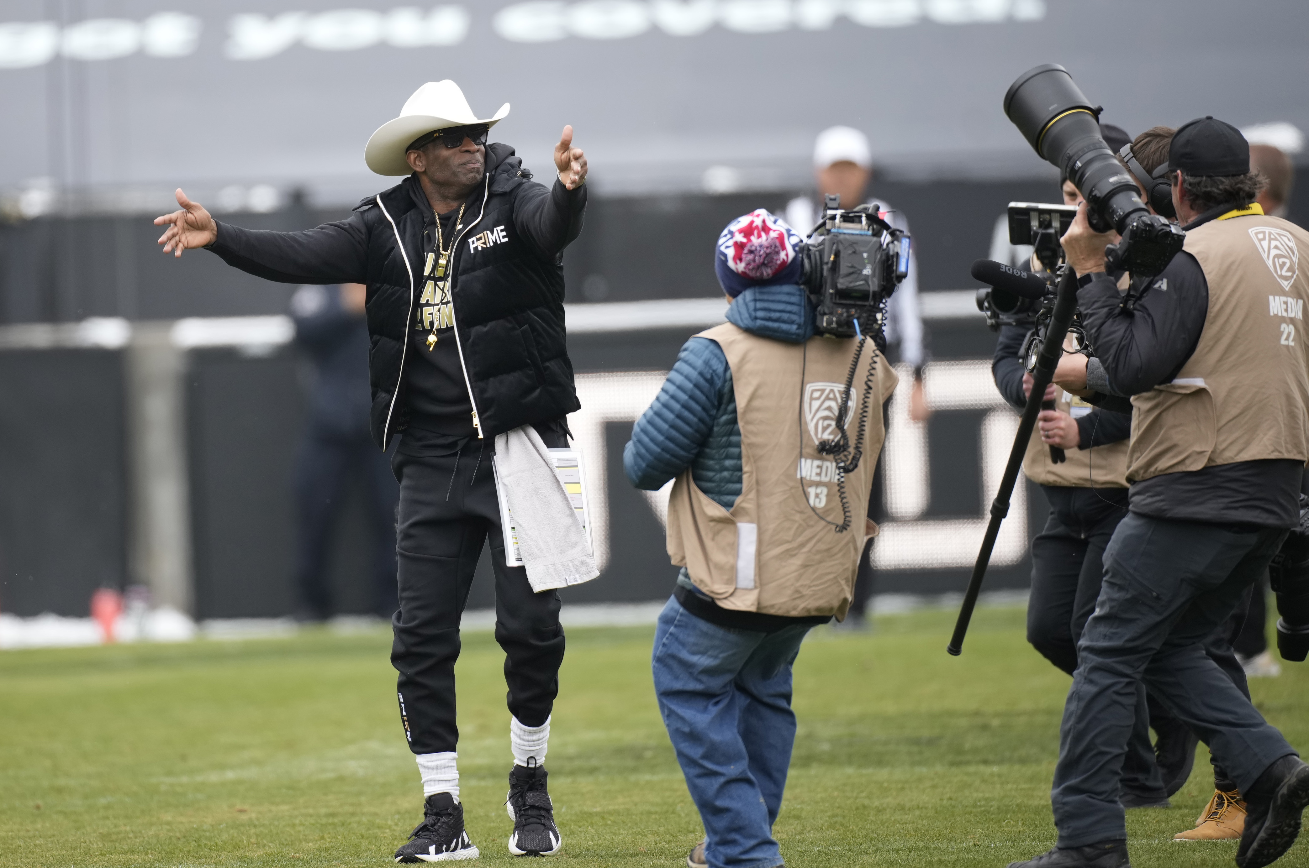 Deion Sanders, Colorado stage quite the show in snowy spring game