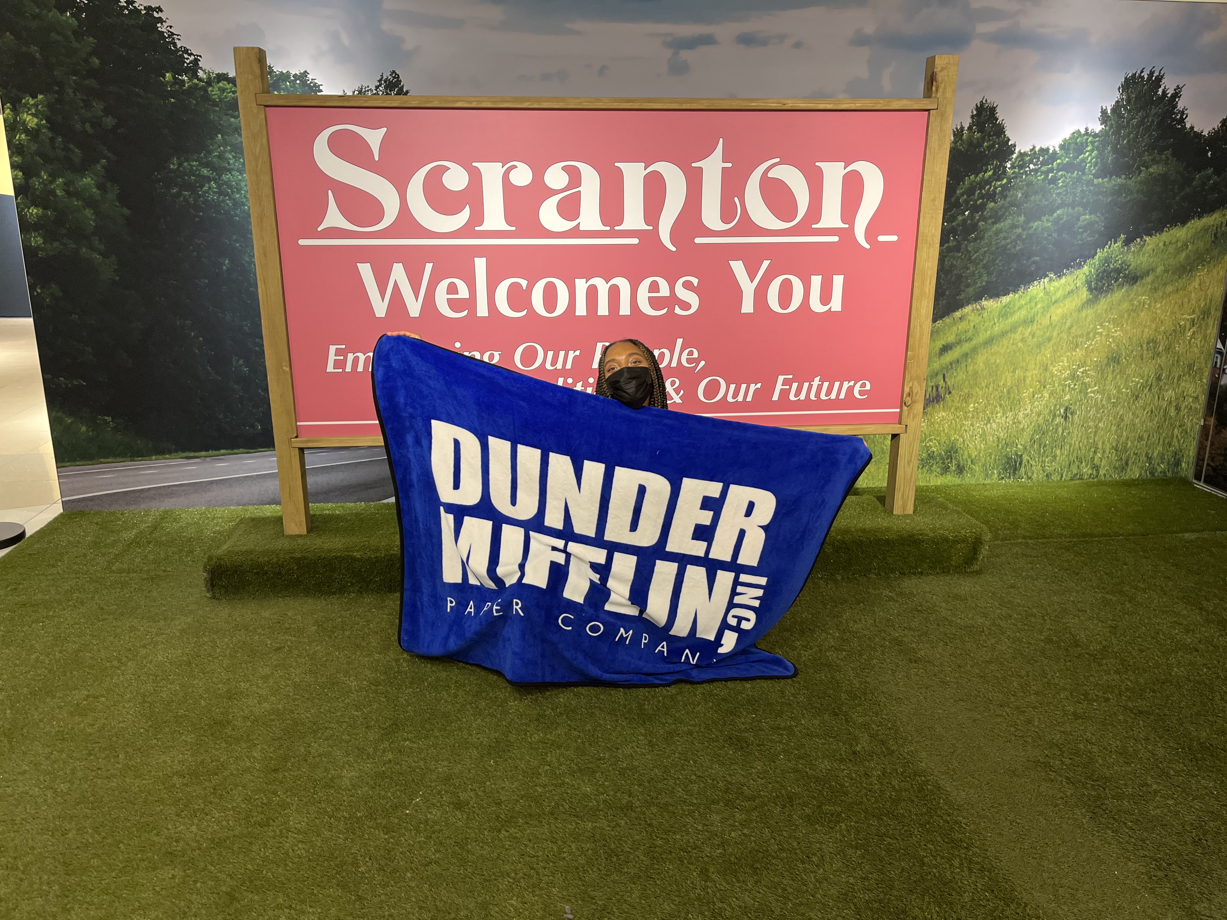 Away from Scranton, Dunder Mifflin Thrives - Bloomberg