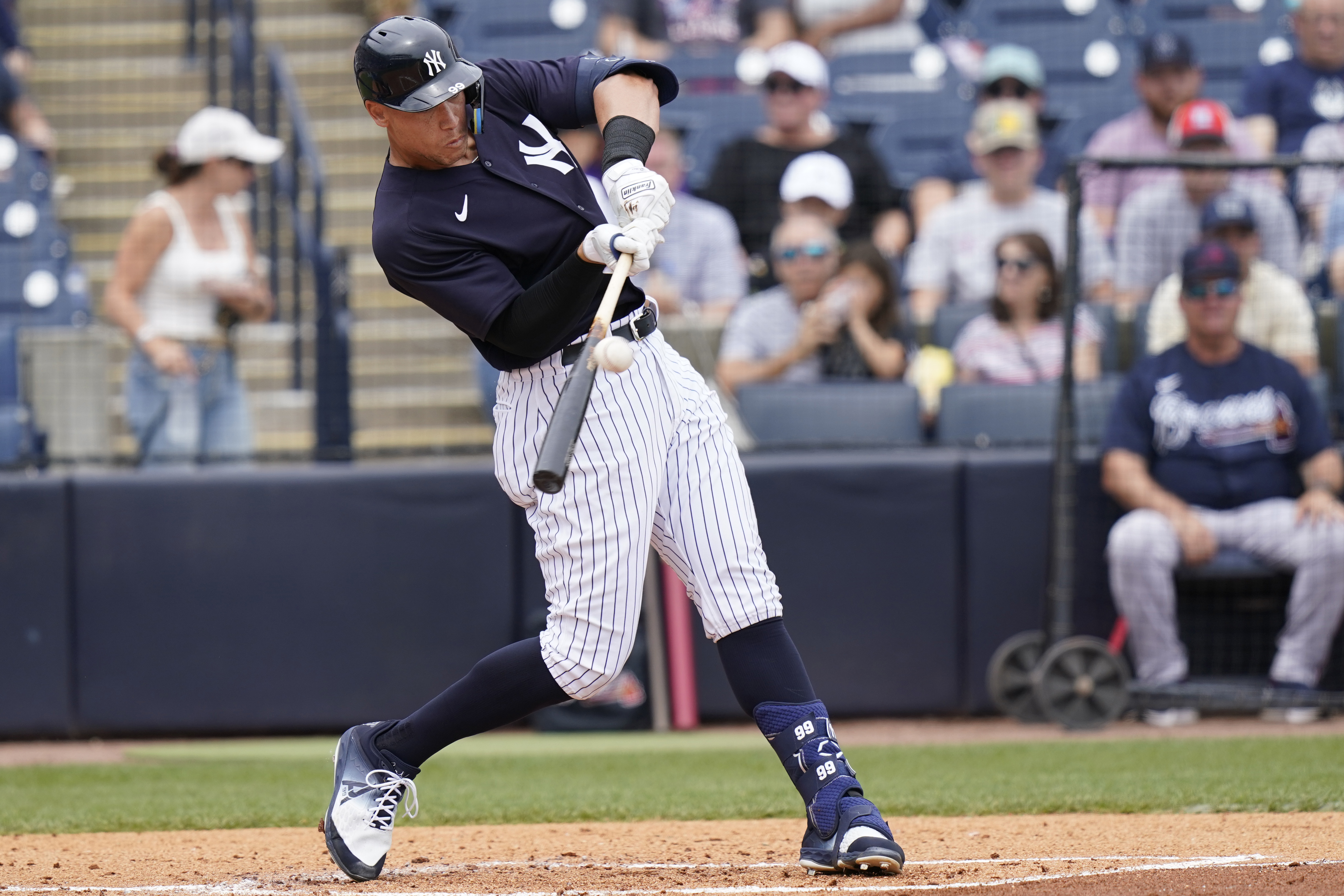 NY Yankees' Aaron Judge comments on contract status