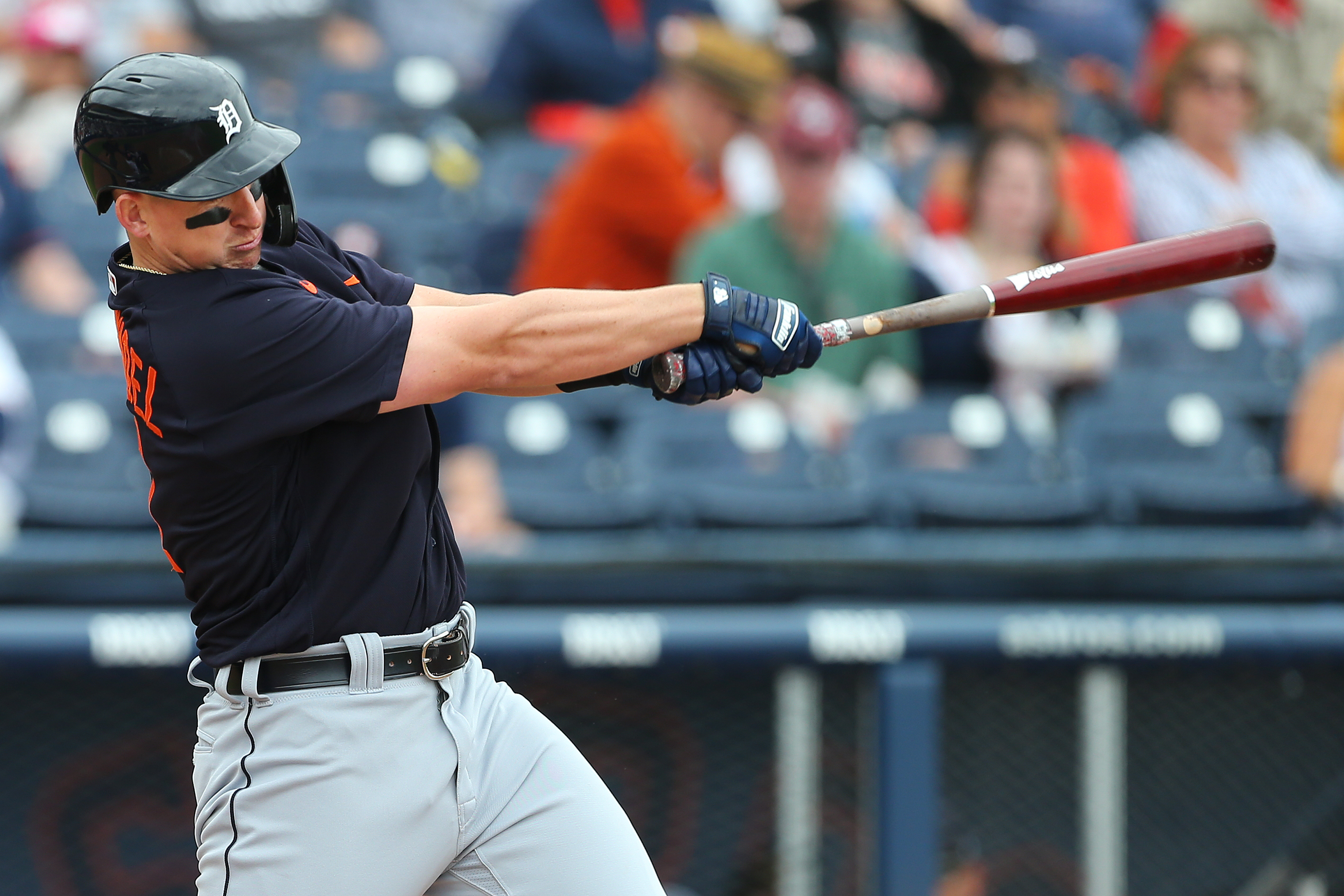 Detroit Tigers: C.J. Cron should be re-signed even though he is