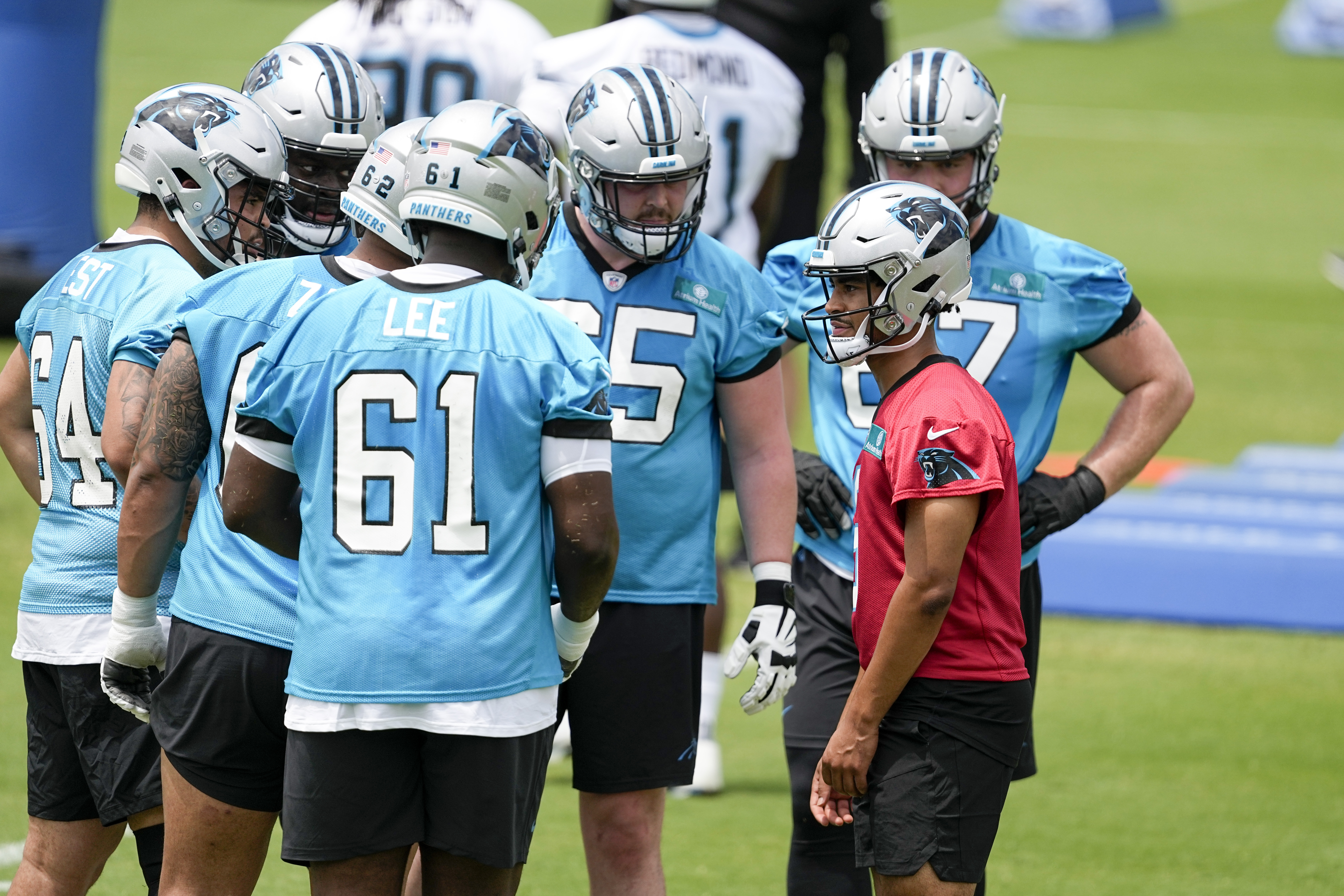 Panthers QB Bryce Young impresses, shows 'complete command' in first NFL  practice