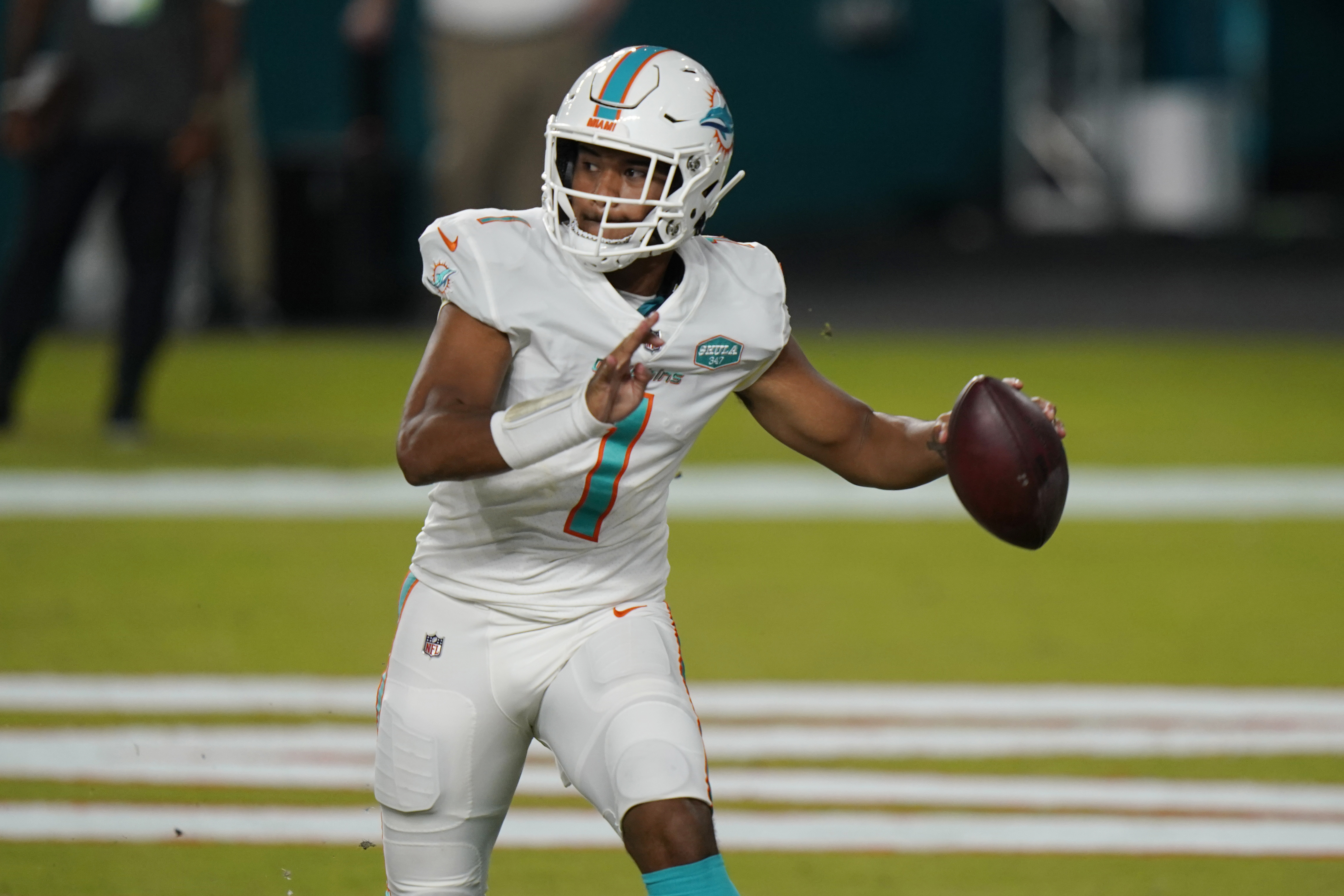 Tua Tagovailoa to open NFL career as backup with Dolphins 