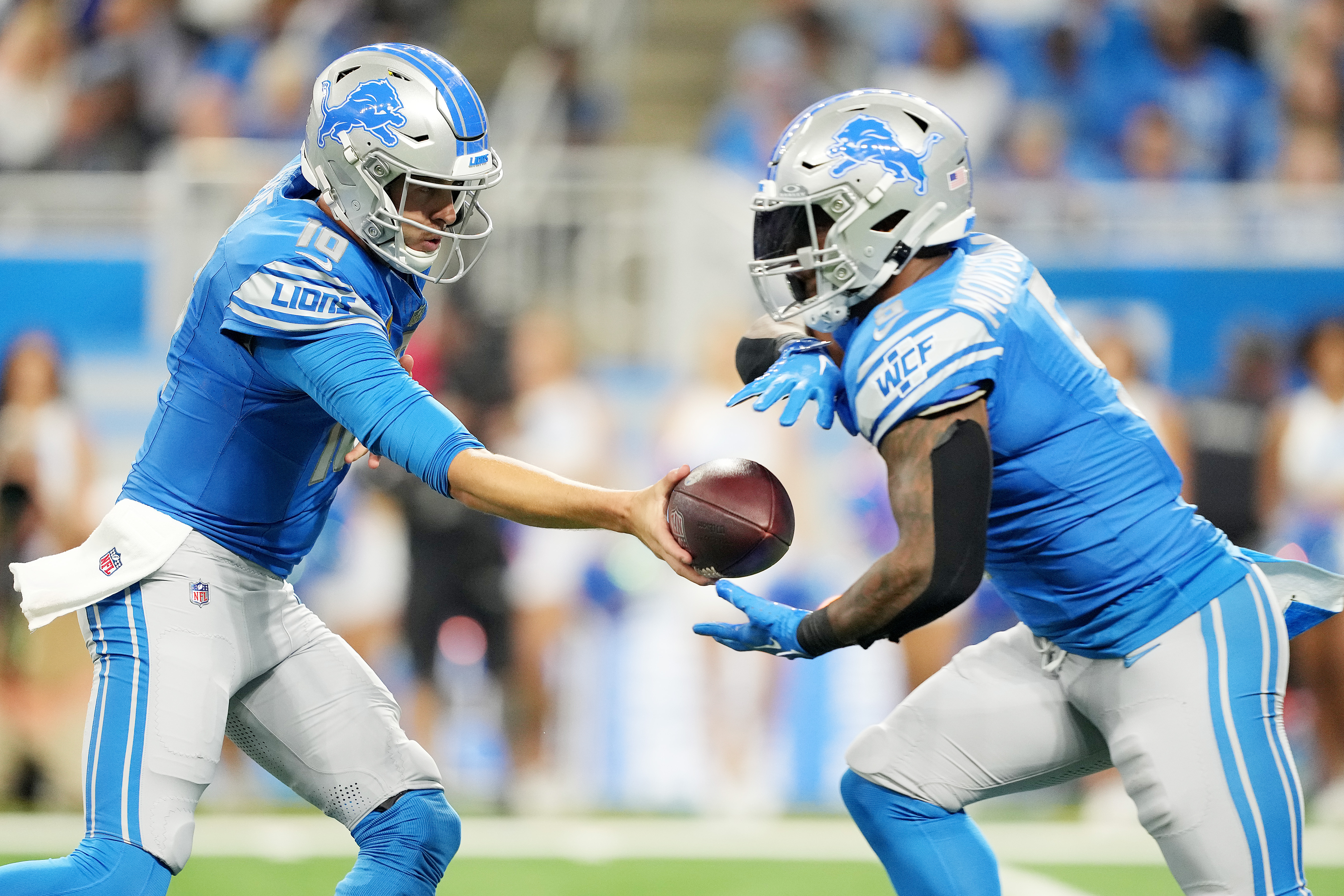 Lions' new uniforms look awfully similar to their old ones 