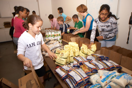 HERE 2 HELP: 5 ways your kids can help local food pantries in the Houston  area