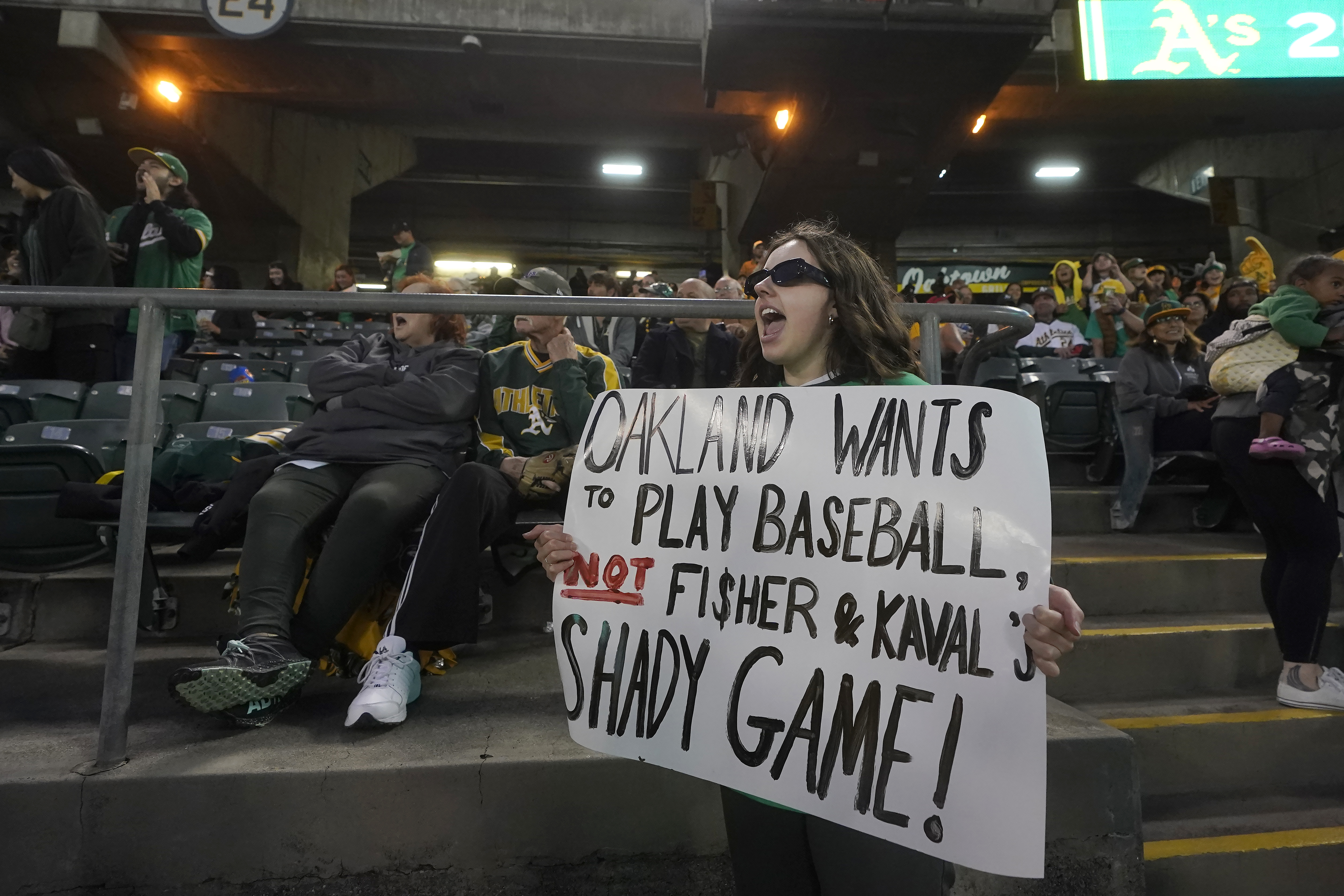 Fans Chant Sell the Team at MLB All-Star Game in Support of Oakland A's  Fans - Sports Illustrated Oakland Athletics News, Analysis and More